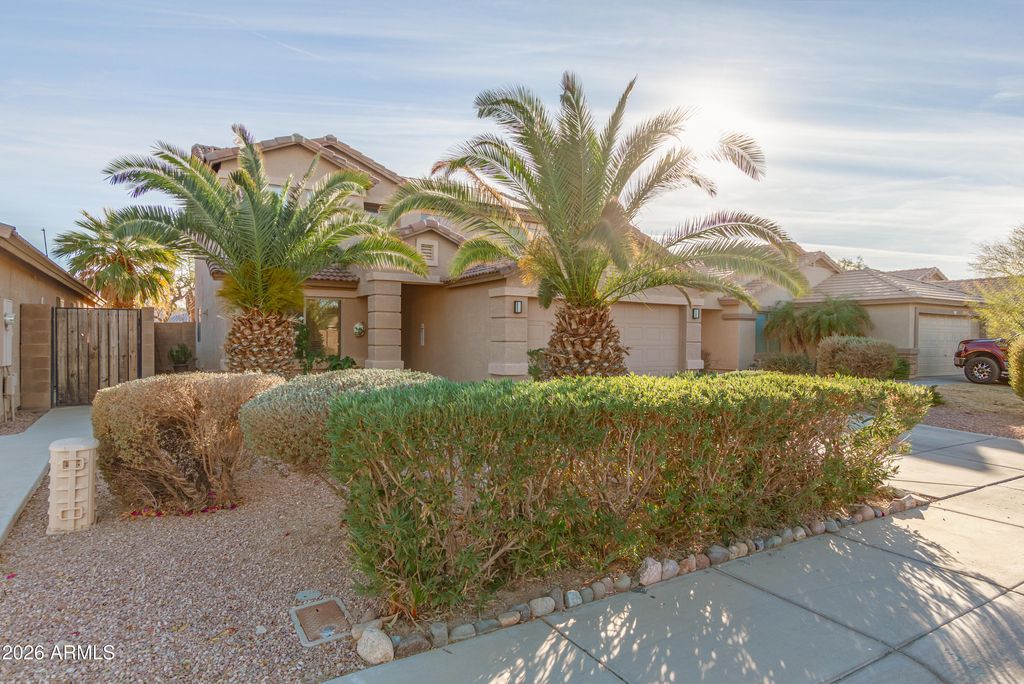 Photo of 13829 W Rovey Avenue, Litchfield Park, AZ 85340 (MLS # 6986079)