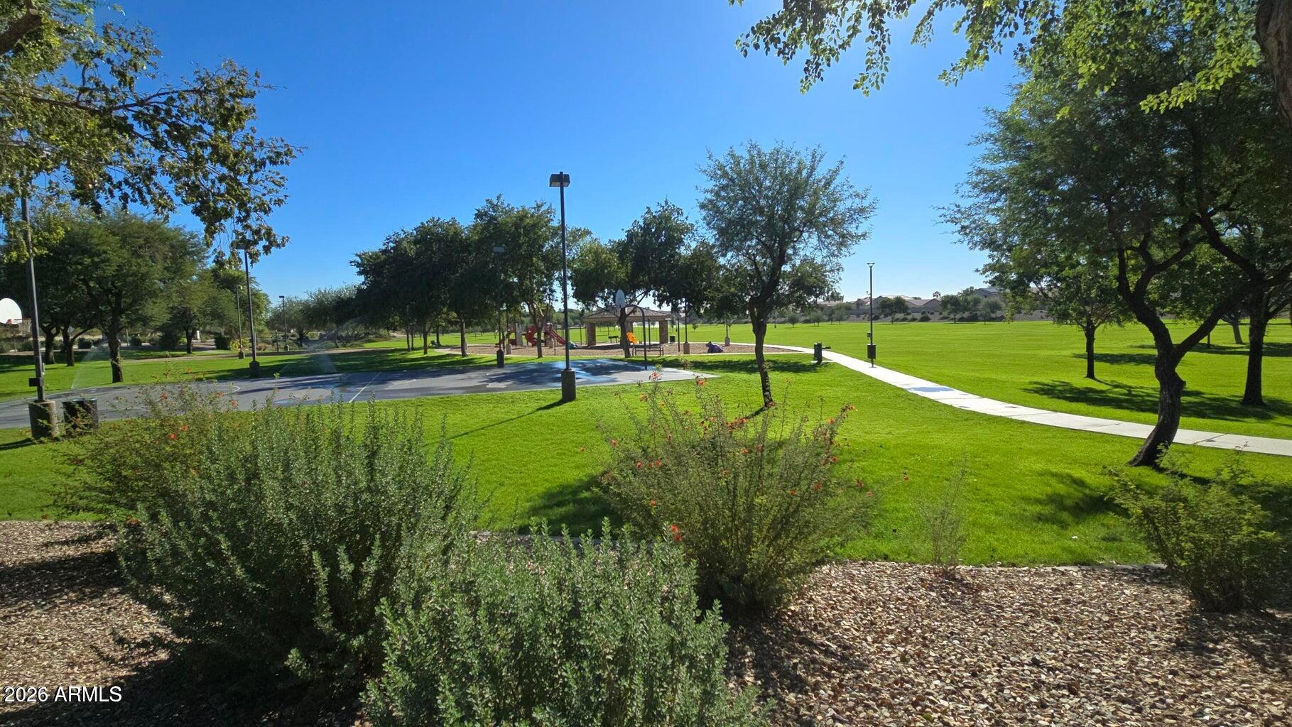 DREAMING SUMMIT UNIT 2A - Residential