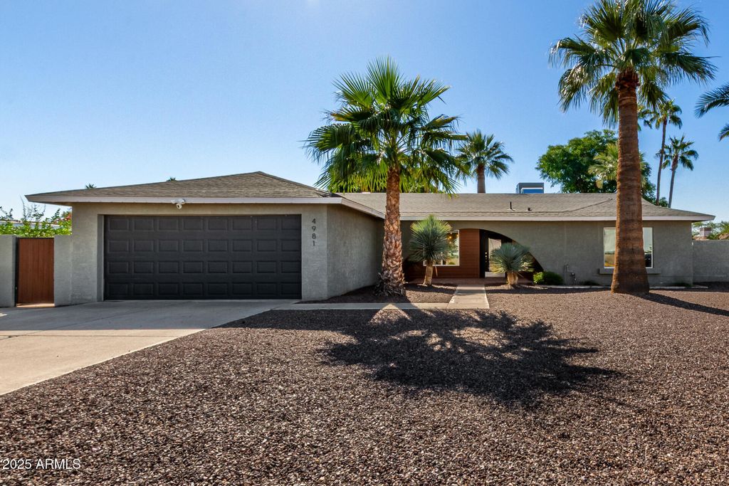 Photo of 4981 E Acoma Drive, Scottsdale, AZ 85254 (MLS # 6944803)