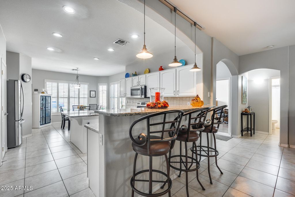 Photo of 6571 S Granite Drive, Chandler, AZ 85249 (MLS # 6917337)