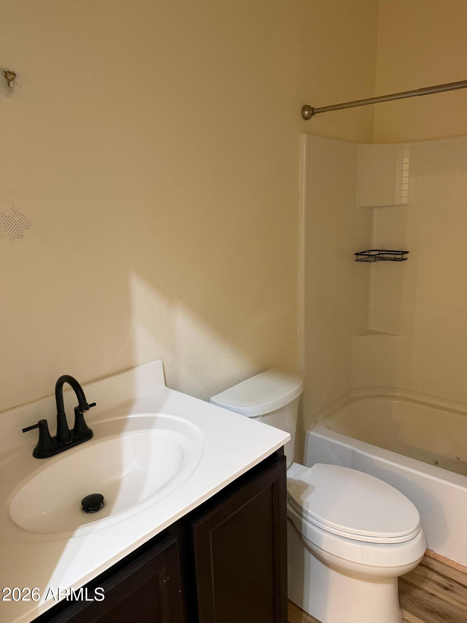 304 W WHITE SANDS Drive