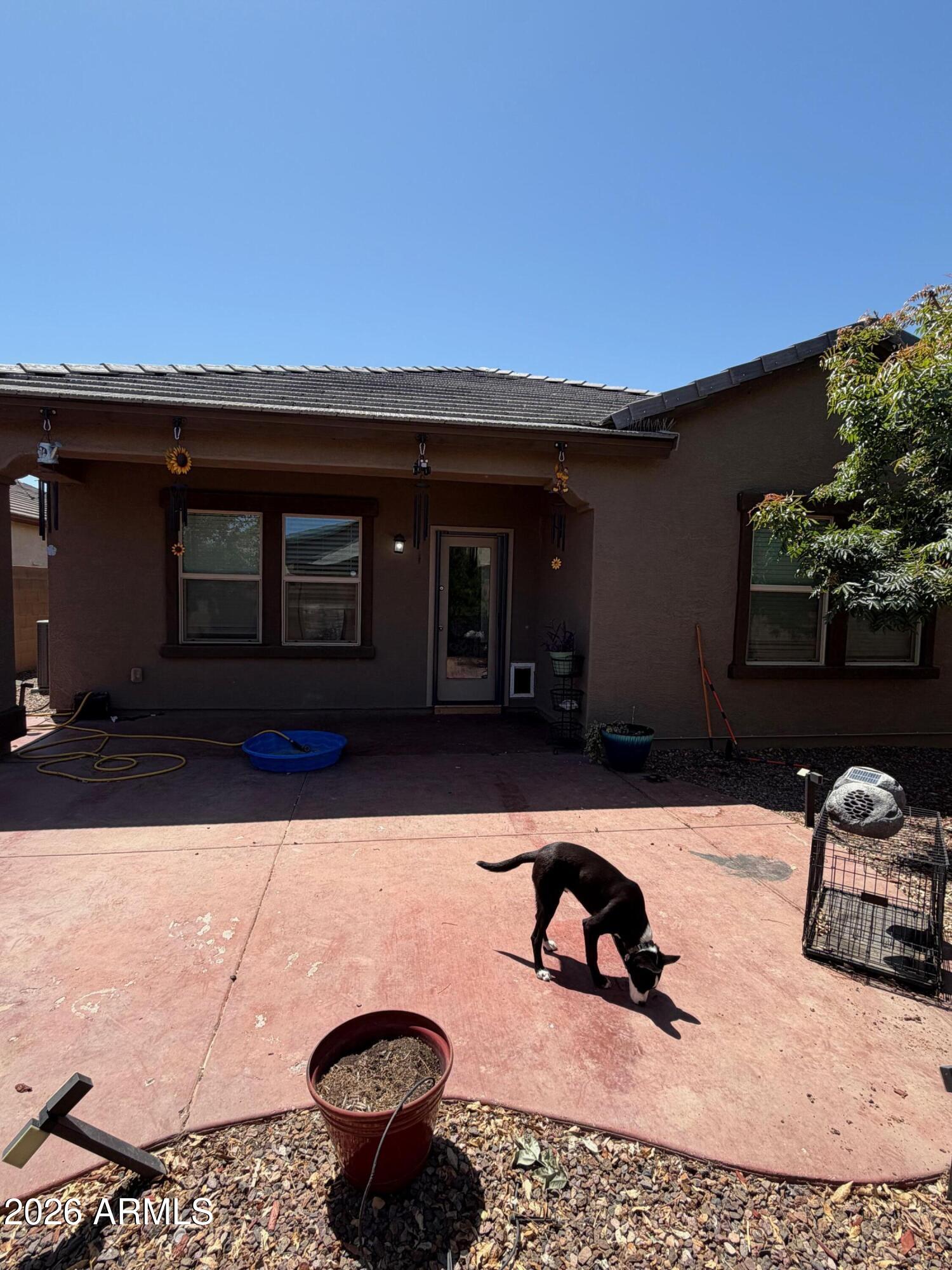 304 W WHITE SANDS Drive