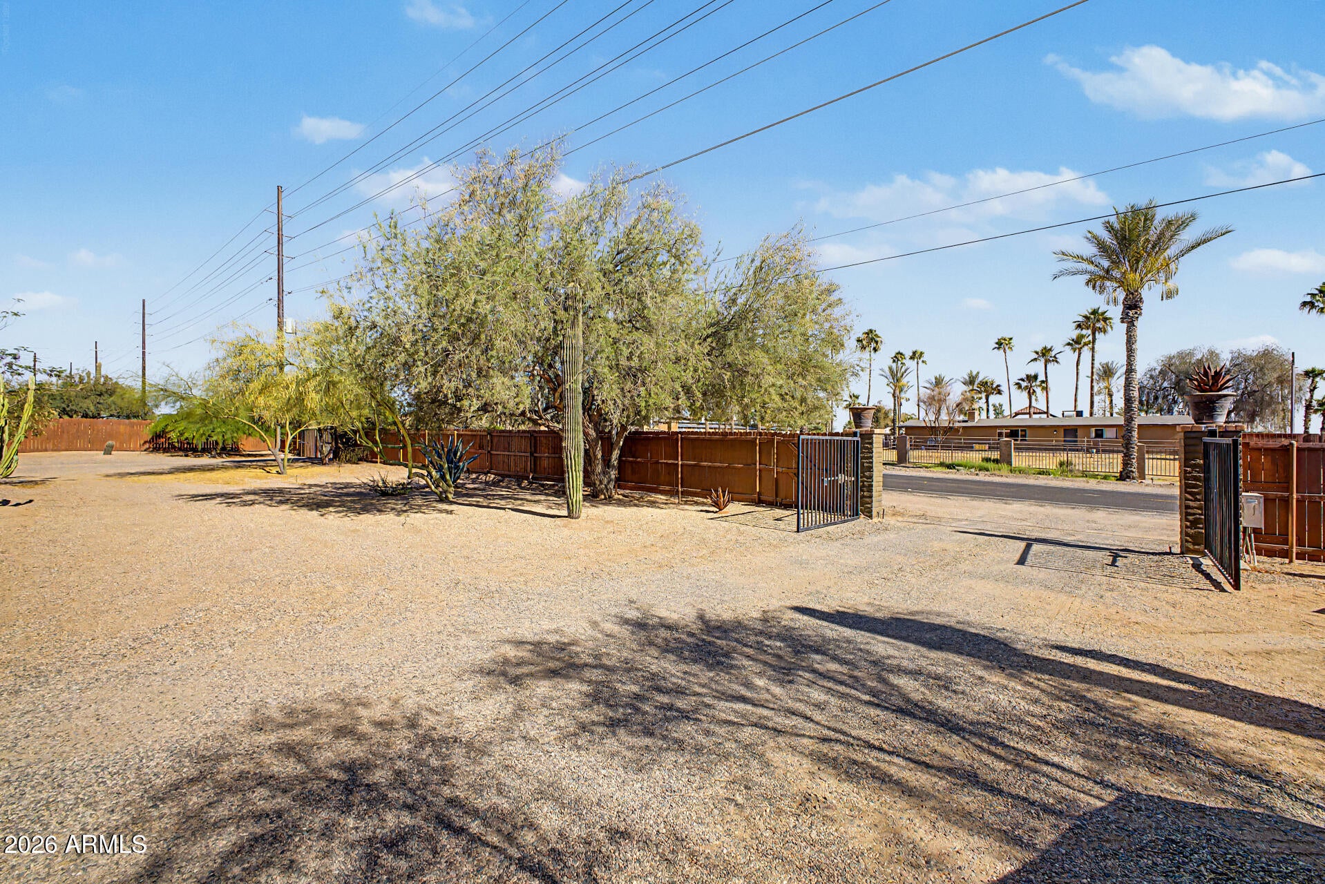 6510 E DIXILETA Drive