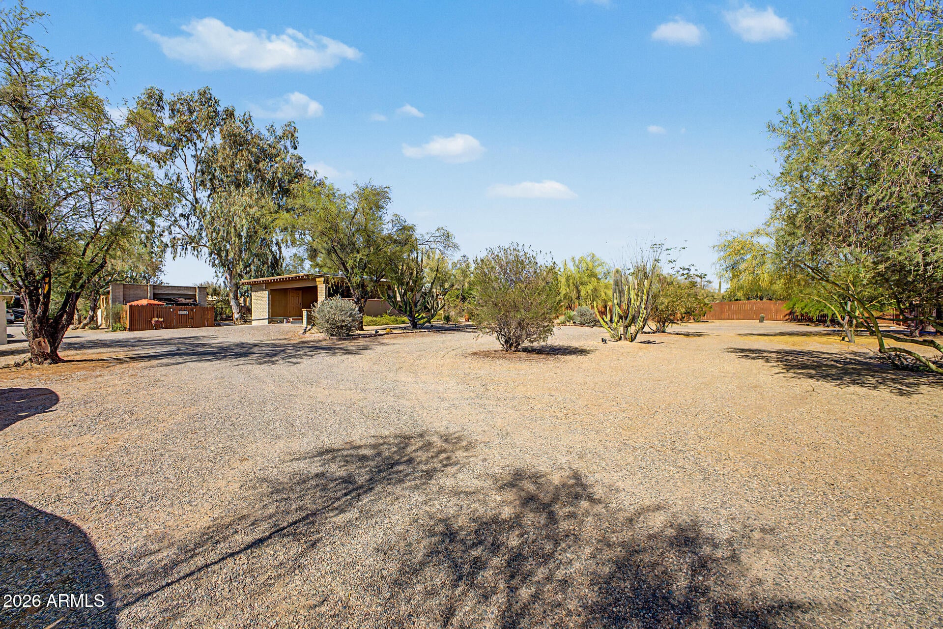 6510 E DIXILETA Drive