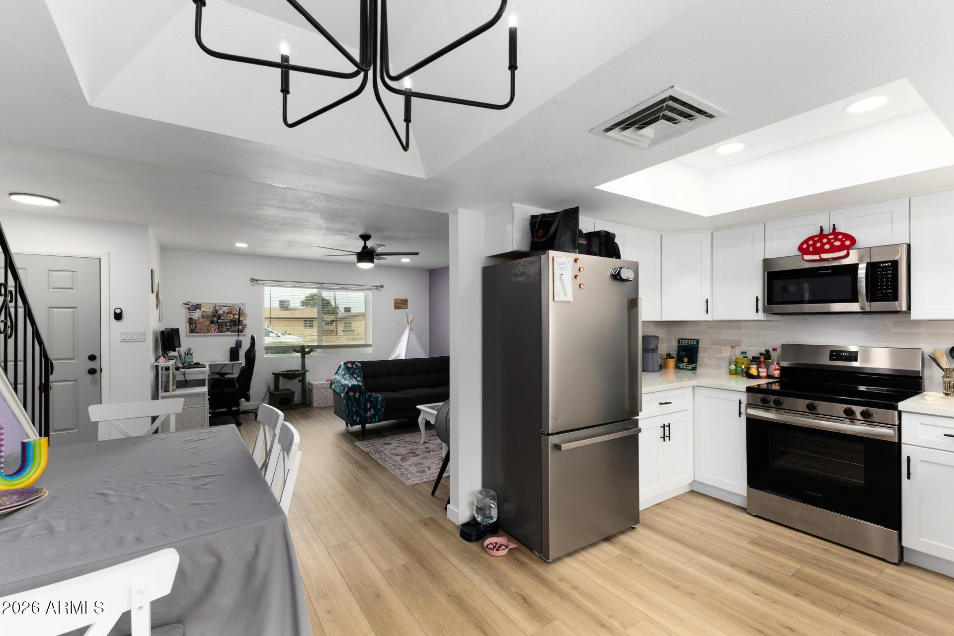 10411 N 11TH Avenue 27