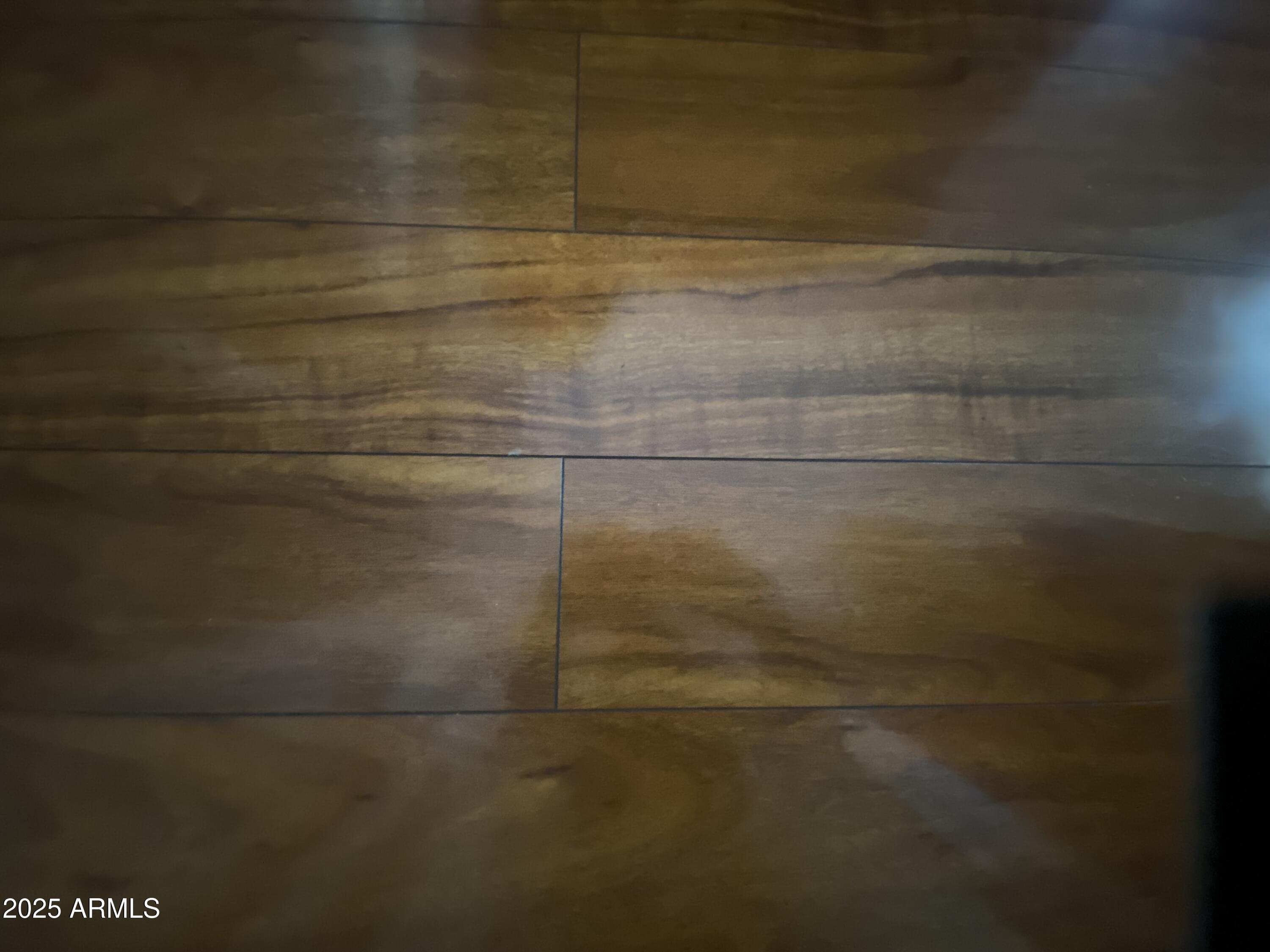 2209 W KLAMATH Avenue