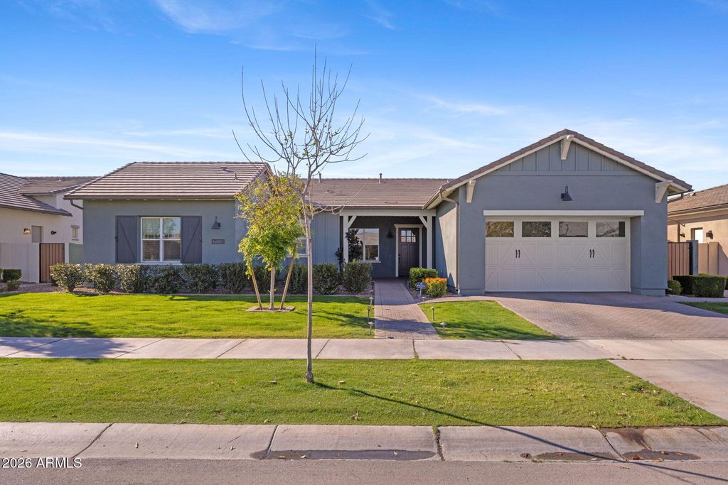 Photo of 3509 E Bloomfield Parkway, Gilbert, AZ 85296 (MLS # 6993457)