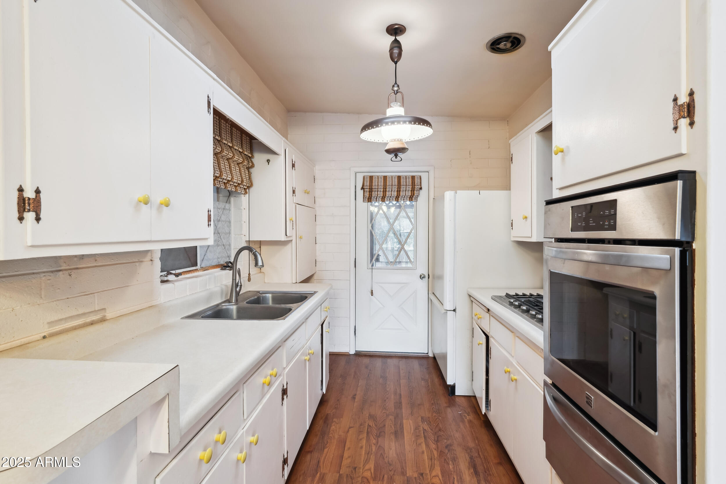 GARDEN CANYON TERRACE - Residential