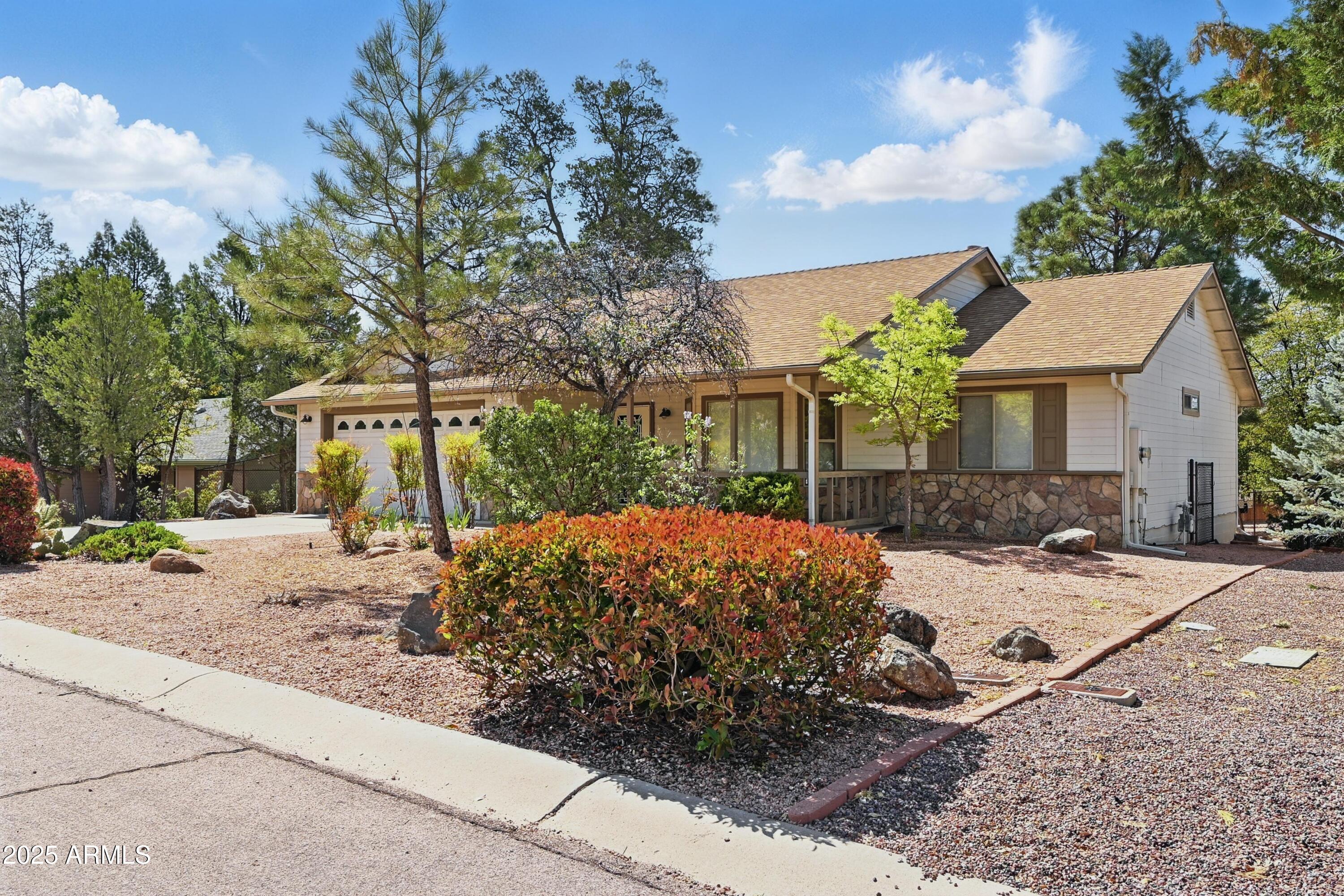 919 W Landmark Trail