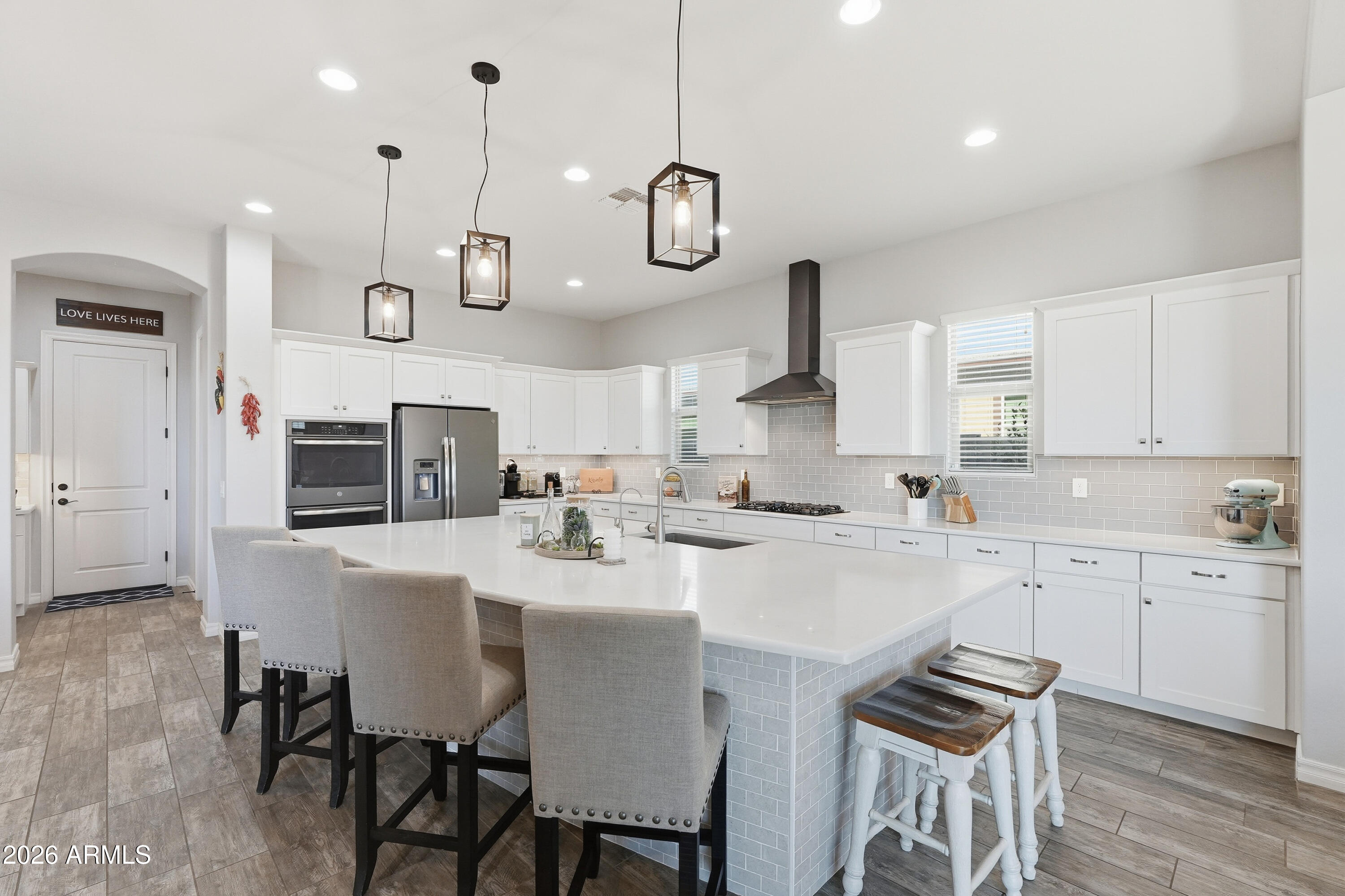 2605 S JEFFRY Street