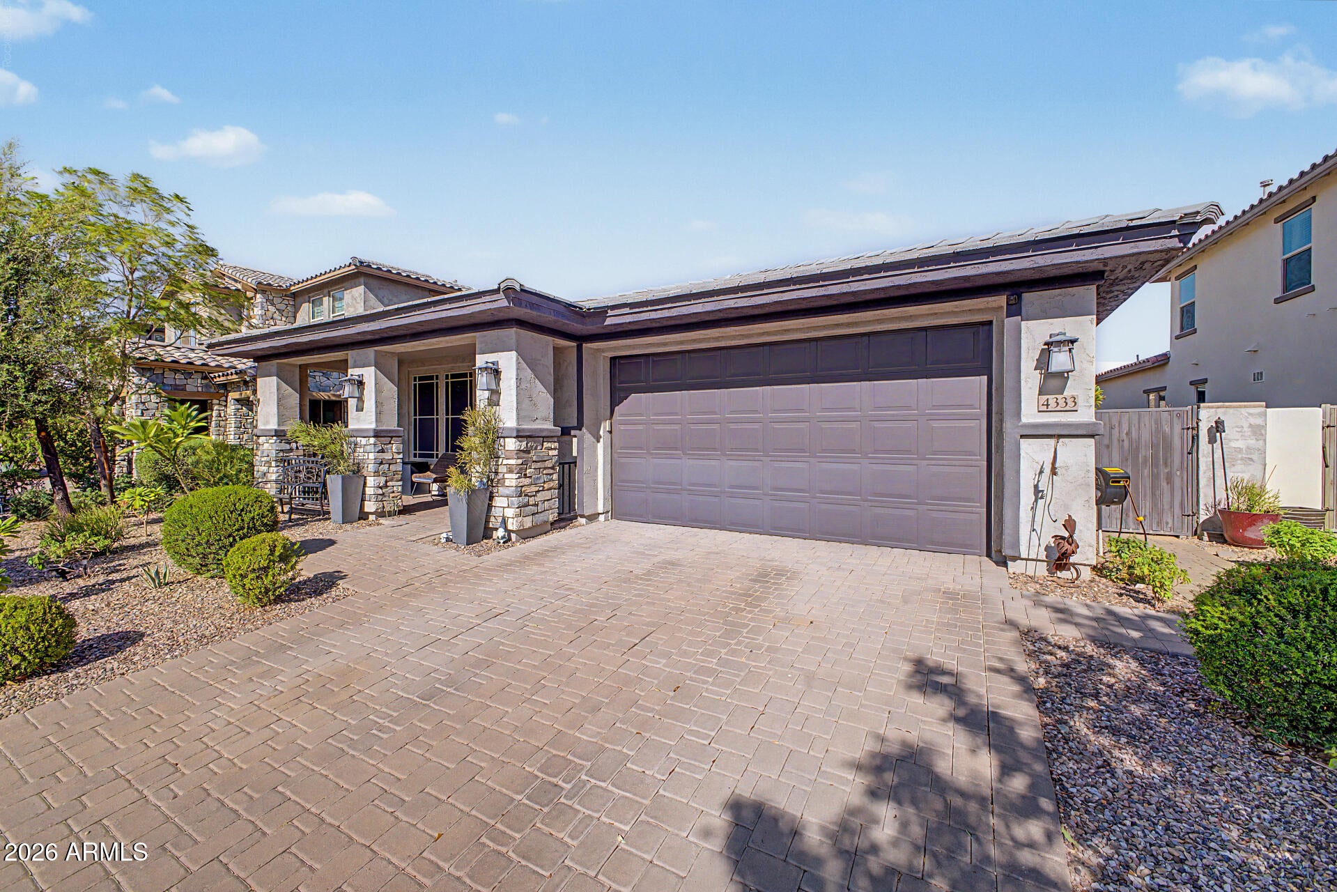 4333 S Helix --