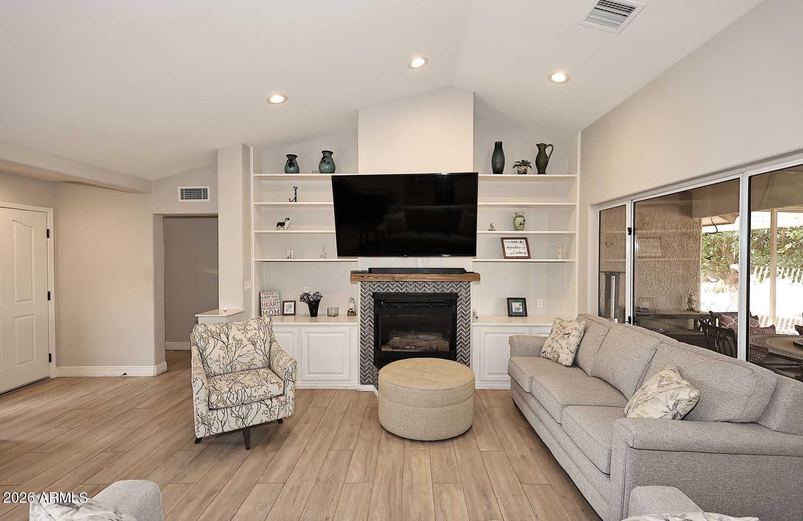 14641 W RAVENSWOOD Drive