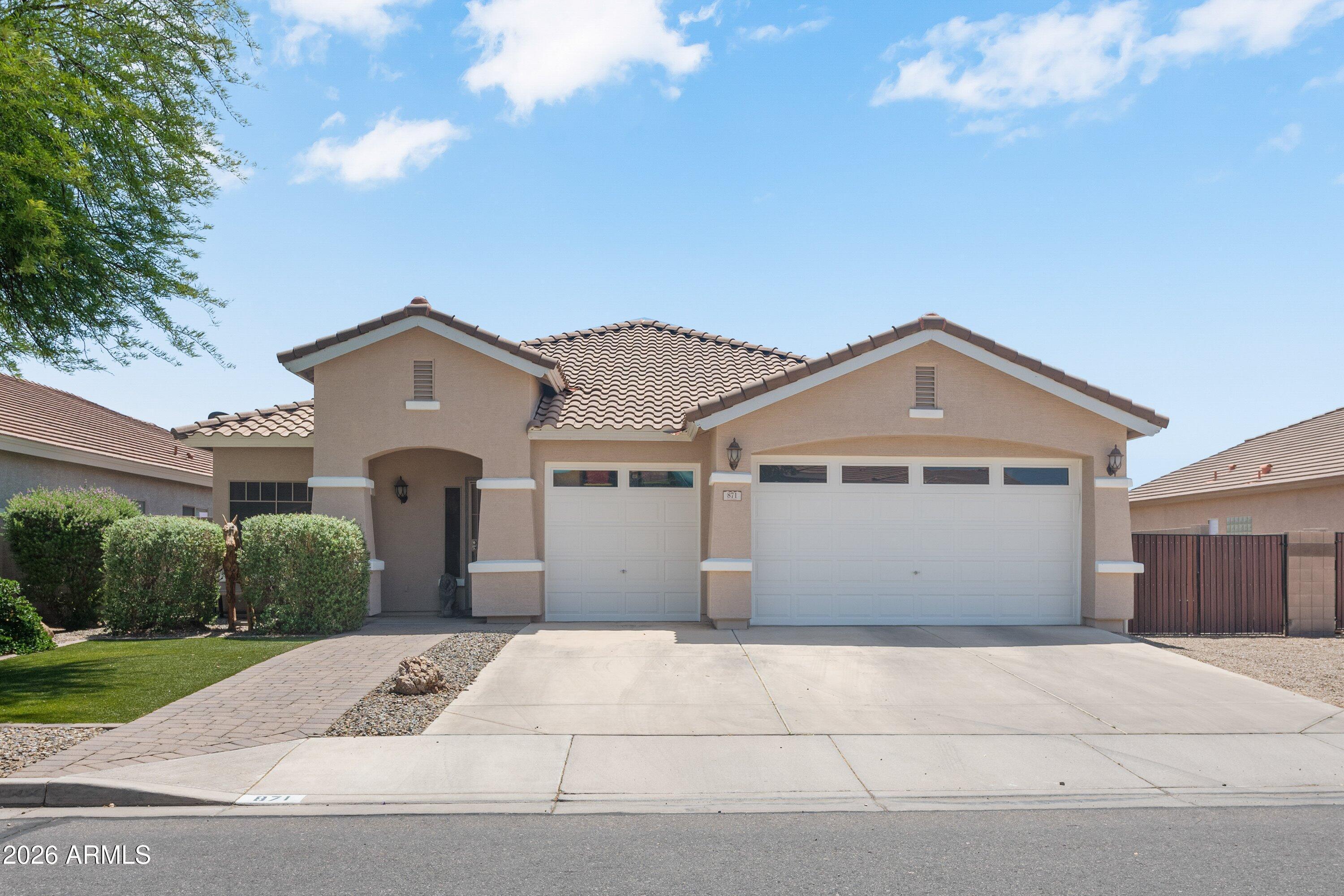 871 E HAROLD Drive
