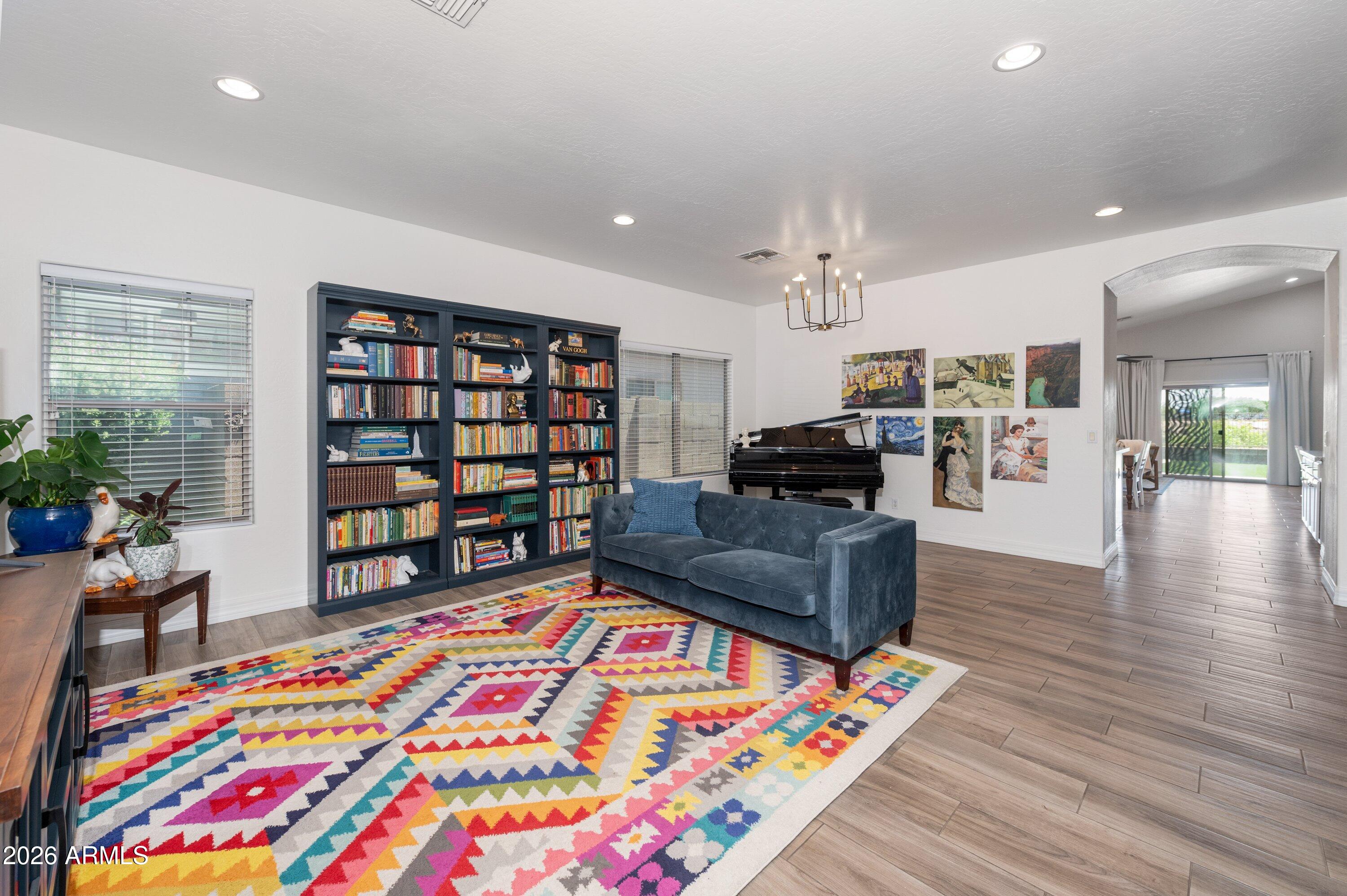 871 E HAROLD Drive