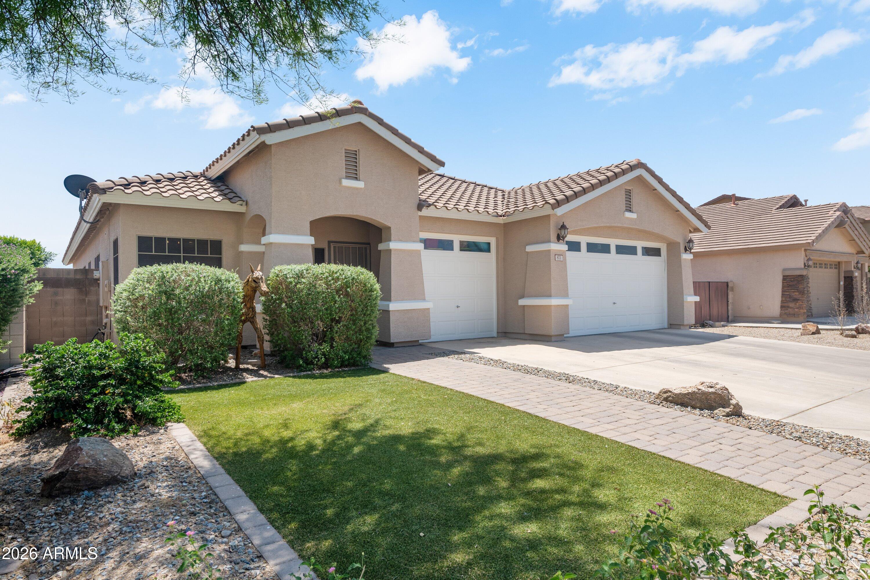 871 E HAROLD Drive