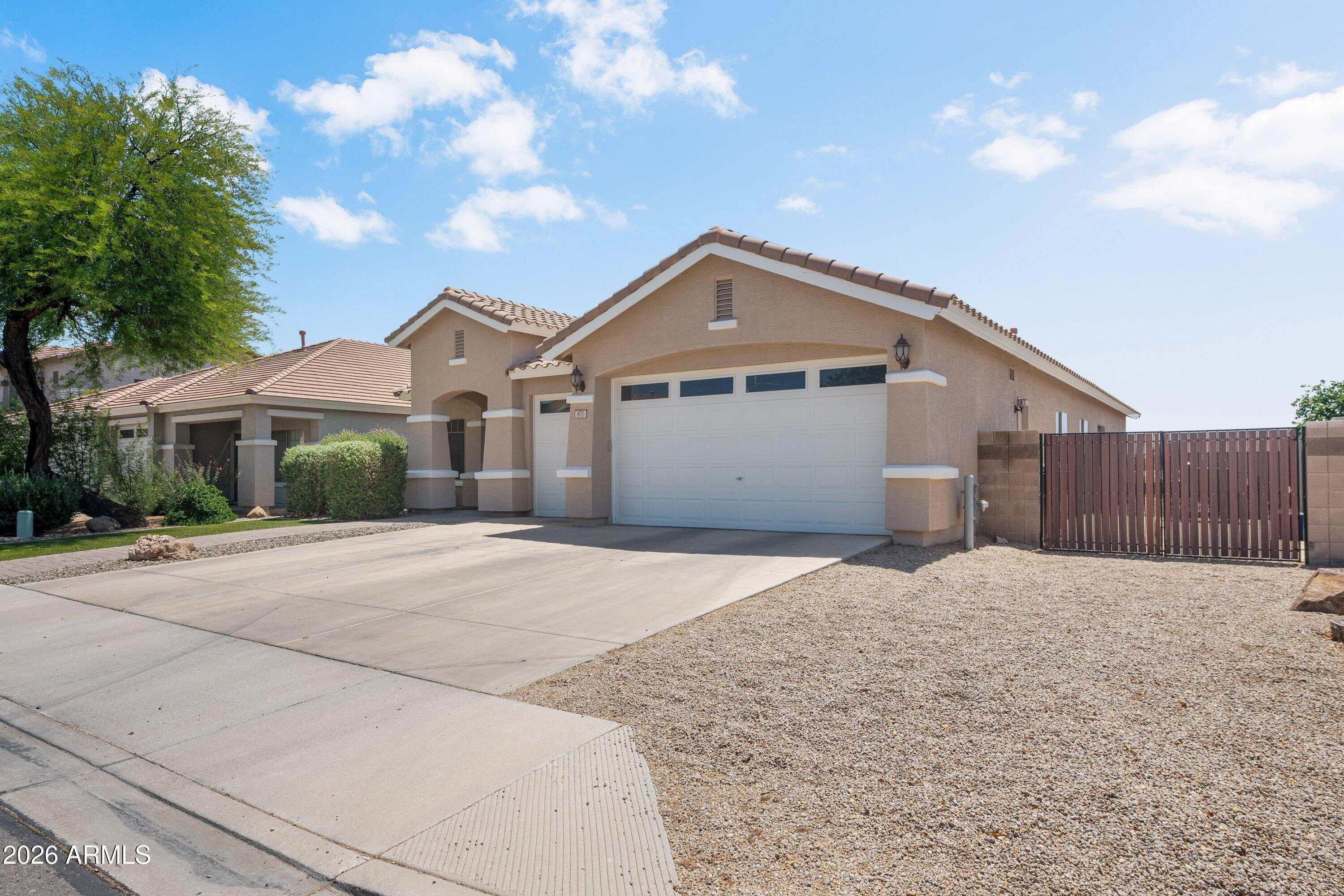 871 E HAROLD Drive