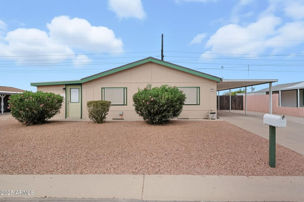 Photo of 1866 S Indiana Drive, Casa Grande, AZ 85194 (MLS # 6931934)