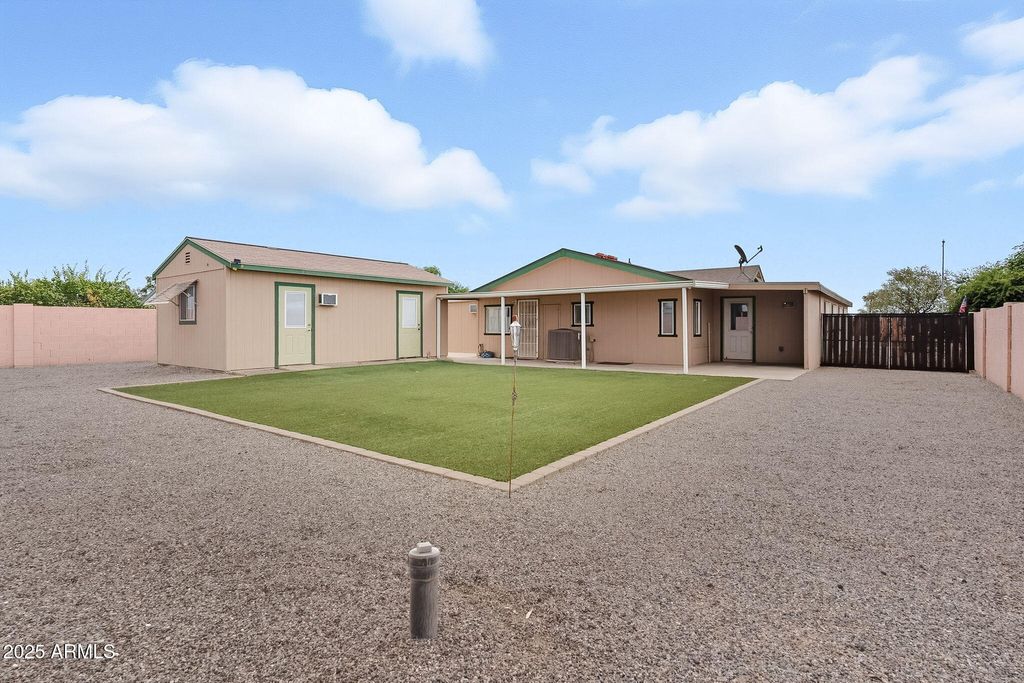 Photo of 1866 S Indiana Drive, Casa Grande, AZ 85194 (MLS # 6931934)