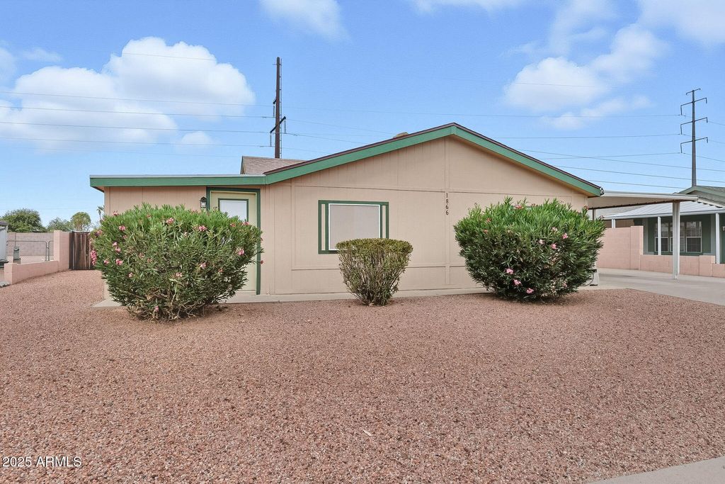 Photo of 1866 S Indiana Drive, Casa Grande, AZ 85194 (MLS # 6931934)