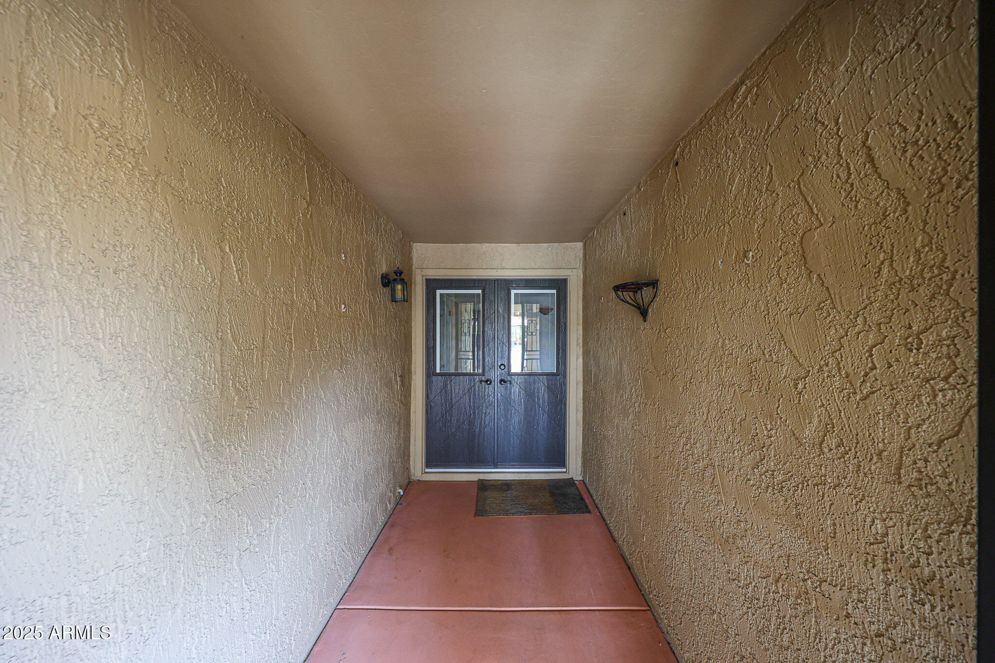 4916 E HOPI Street