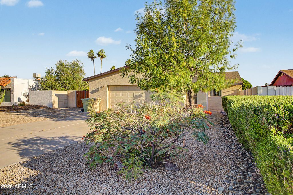 Photo of 5323 W Mountain View Road, Glendale, AZ 85302 (MLS # 7024519)