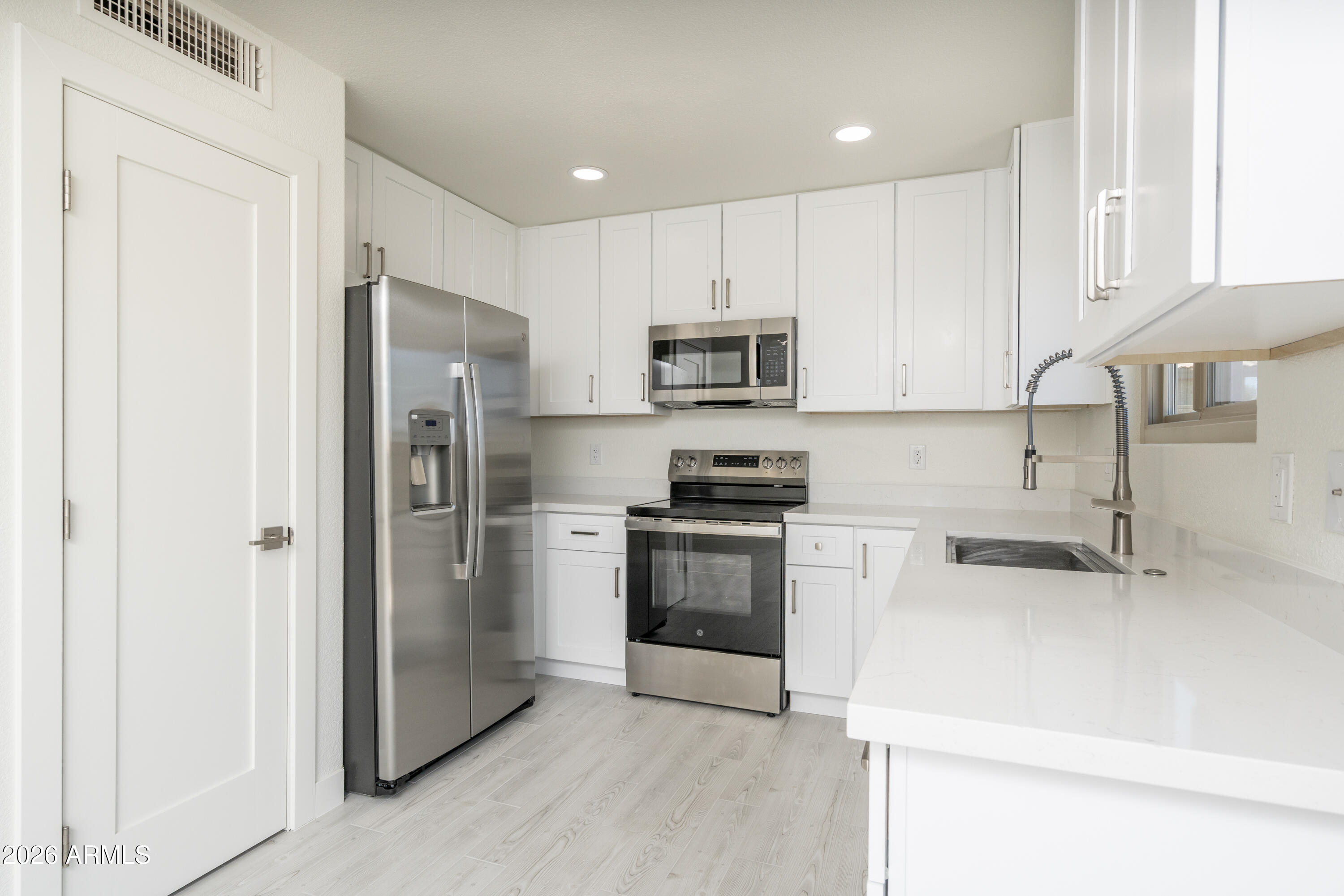 17901 N LUPINE Trail