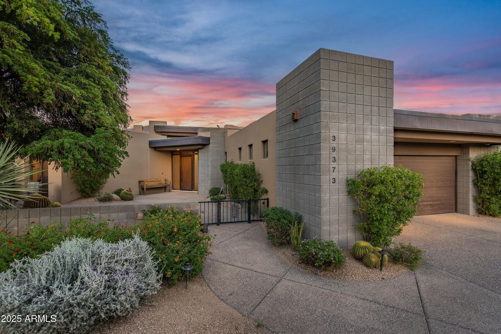 Photo of 39373 N 107th Way, Scottsdale, AZ 85262 (MLS # 6926914)