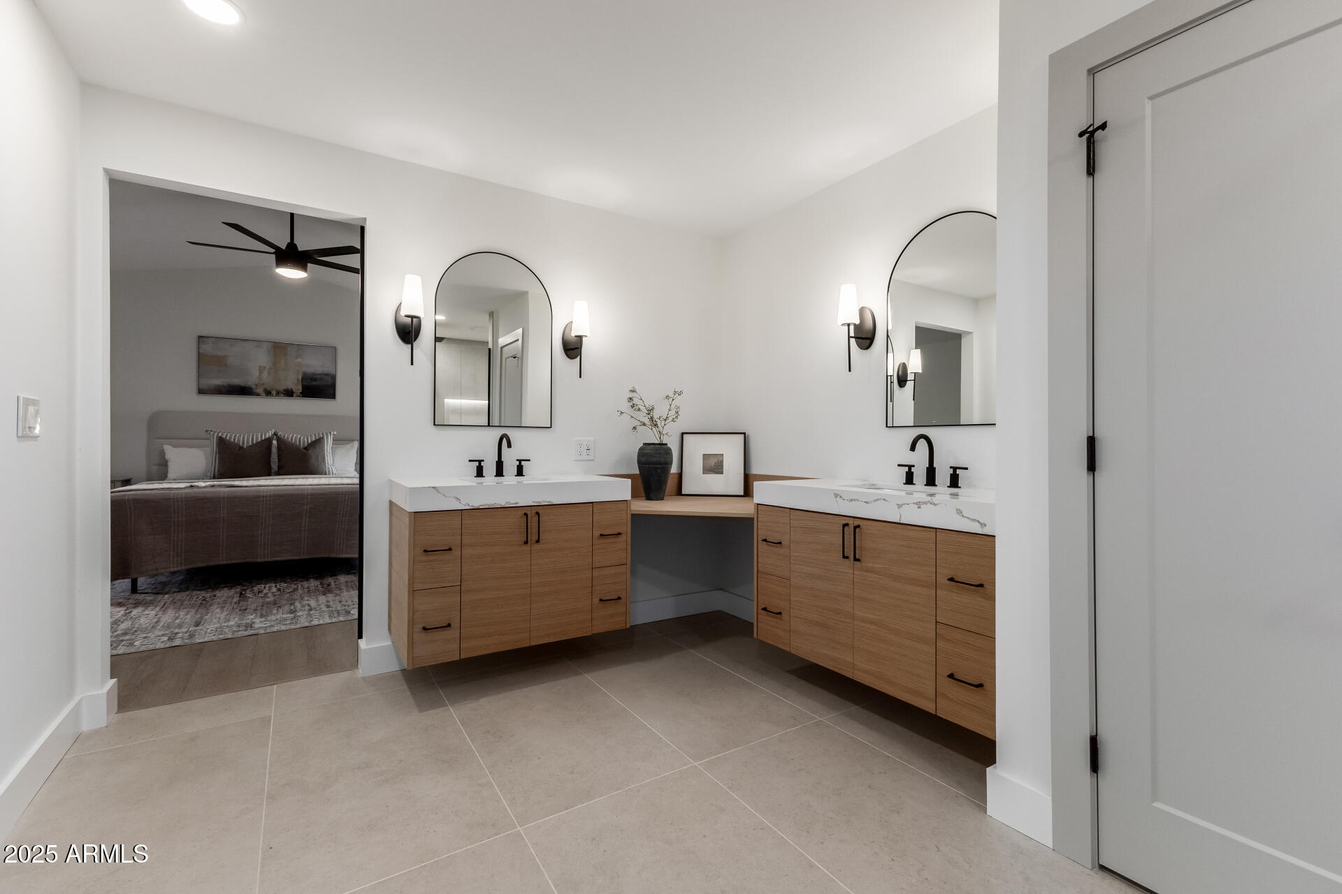 6118 E BLANCHE Drive