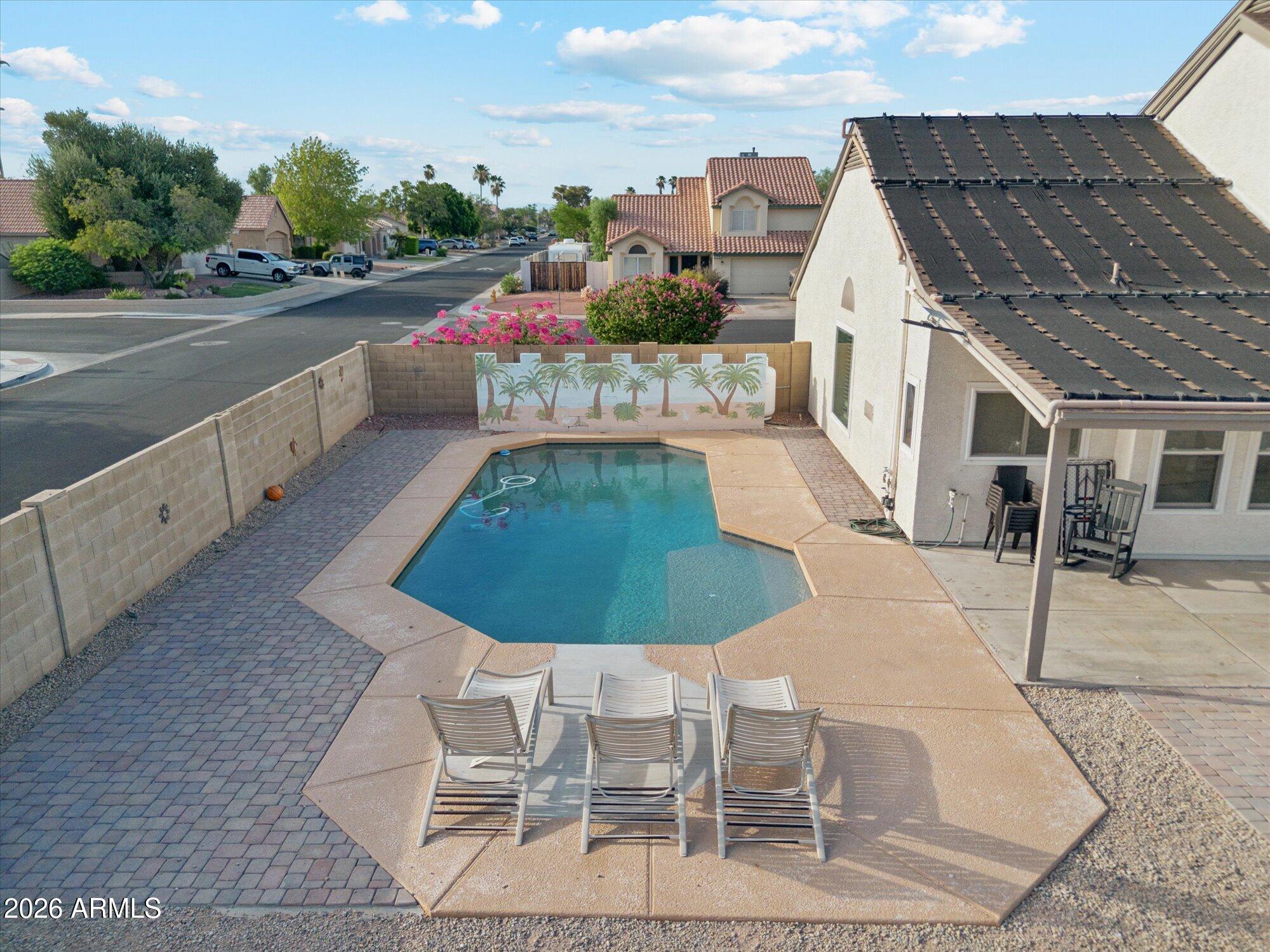 7233 W CORRINE Drive
