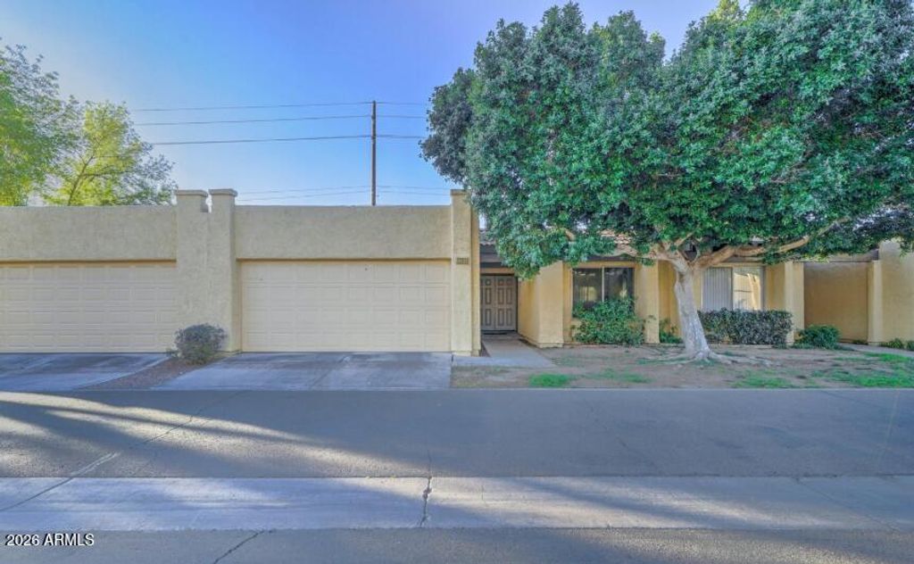 Photo of 2203 W Claremont Street, Phoenix, AZ 85015 (MLS # 7001718)