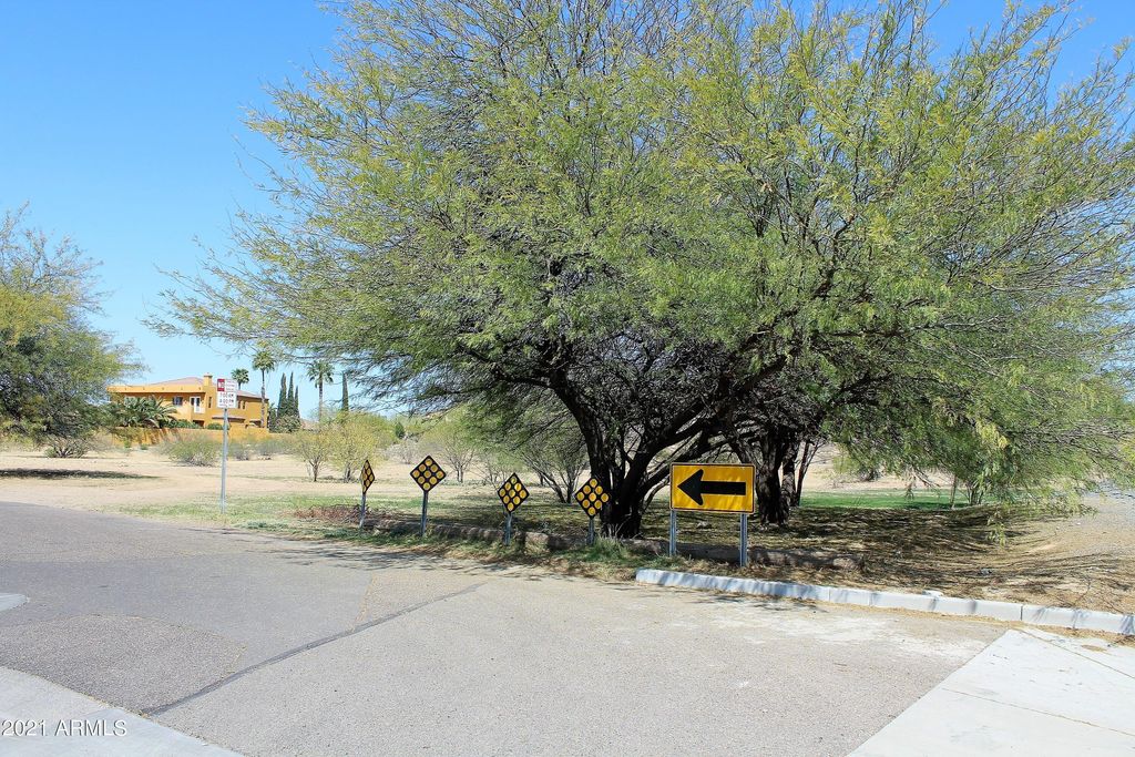 Photo of 13844 N 32nd Street #_, Phoenix, AZ 85032 (MLS # 6514016)