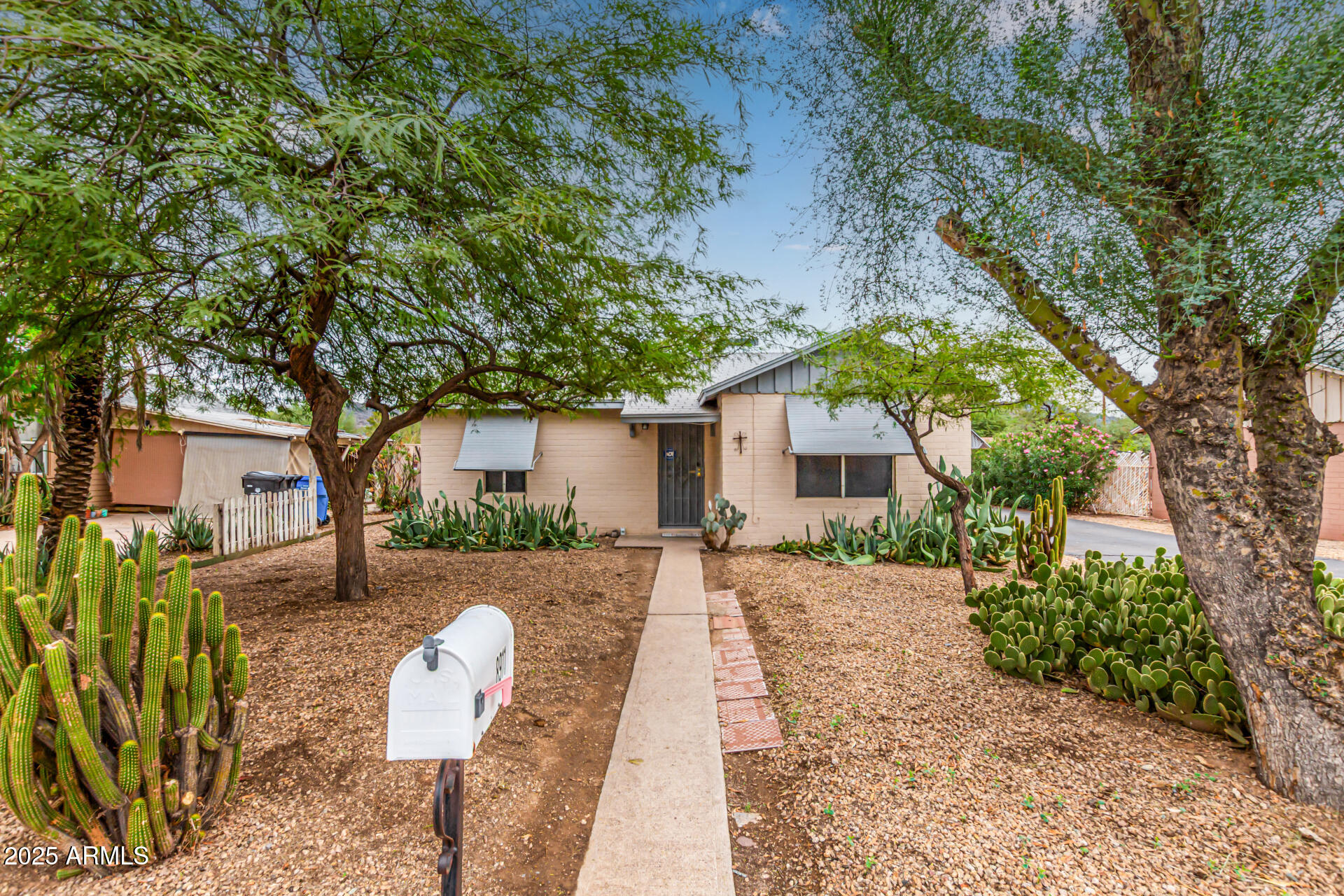 Homes for Sale in Queen Creek Arizona 1 8911 N 10TH Street