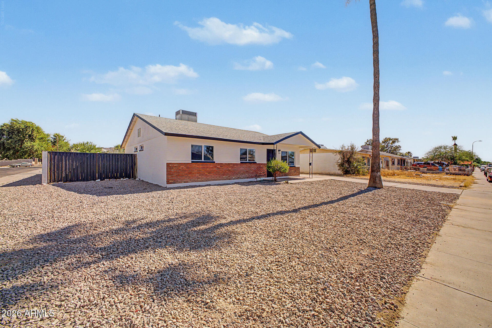 1703 W CARTER Road