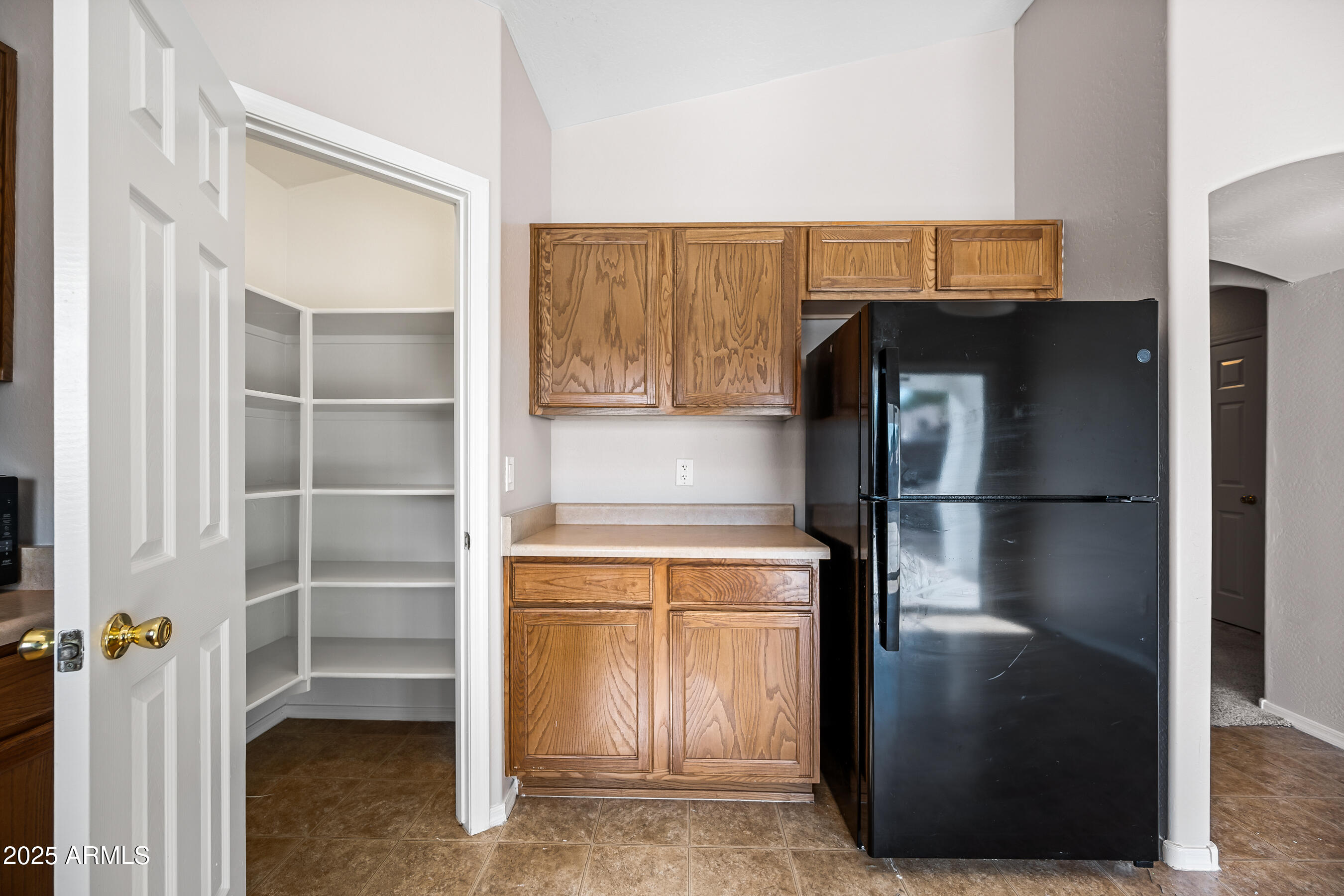 1635 W ROOSEVELT Avenue