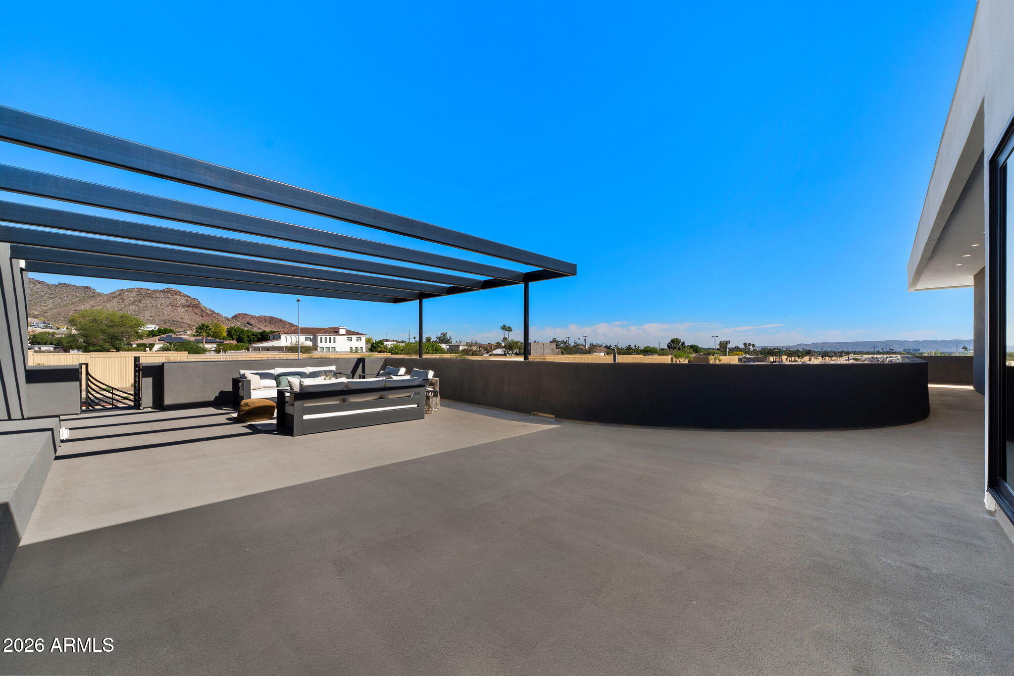 18TH STREET AND PALMAIRE AVENUE - Residential