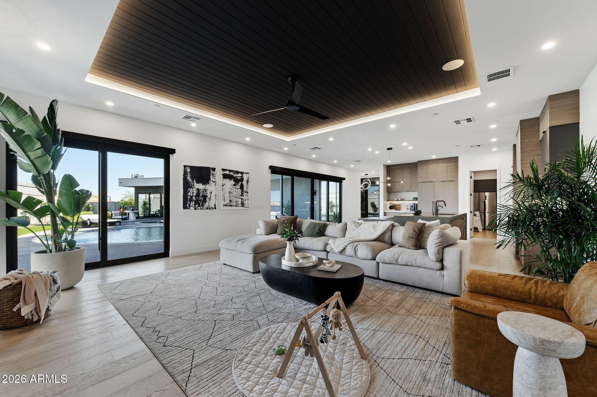 18TH STREET AND PALMAIRE AVENUE - Residential