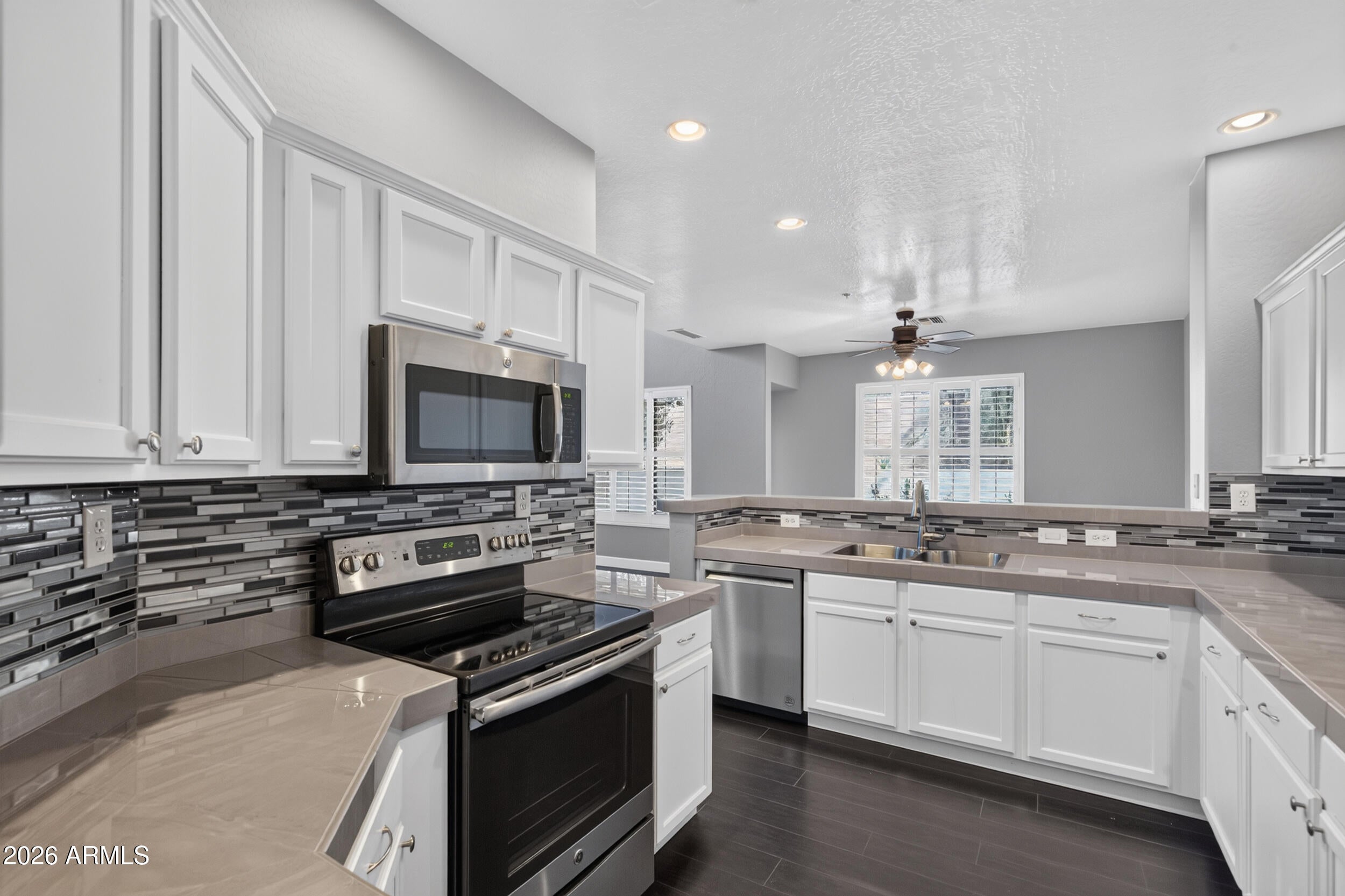 7445 E EAGLE CREST Drive 1056
