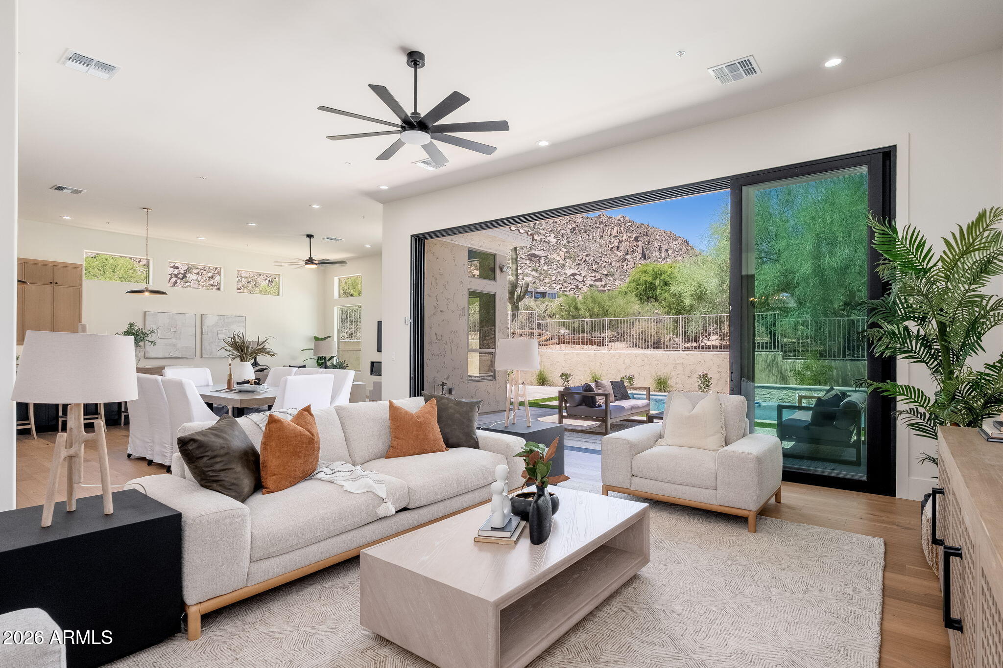 11552 E DESERT HOLLY Drive