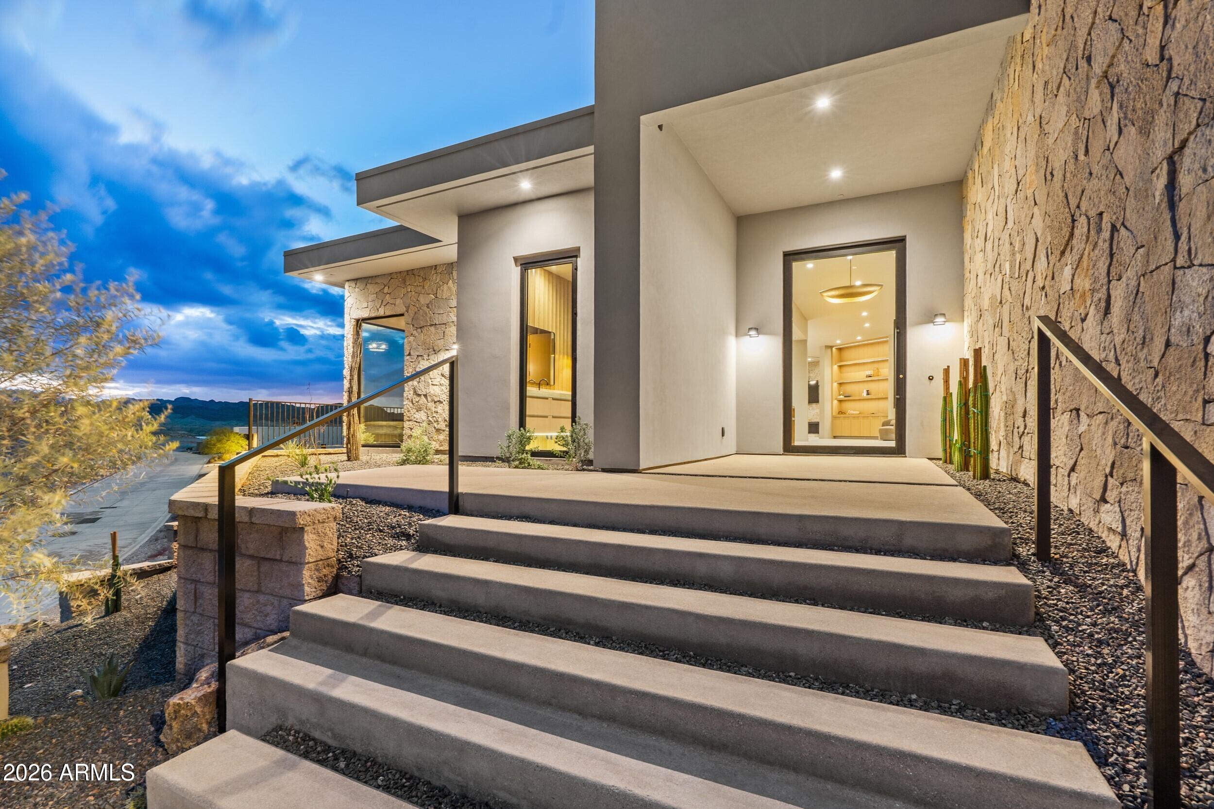 2421 Wren Cove Way