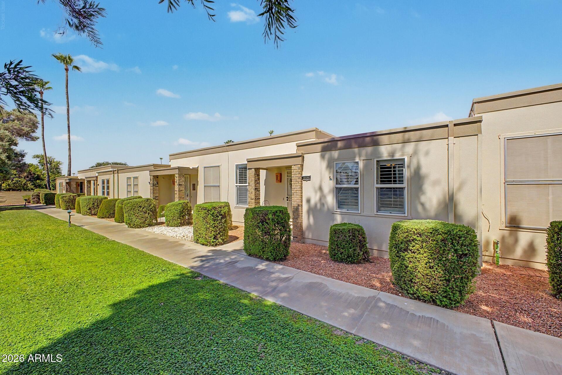 10042 W HAWTHORN Drive