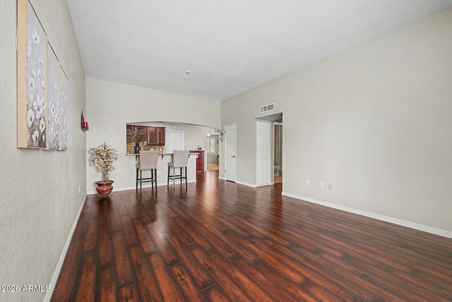10042 W HAWTHORN Drive