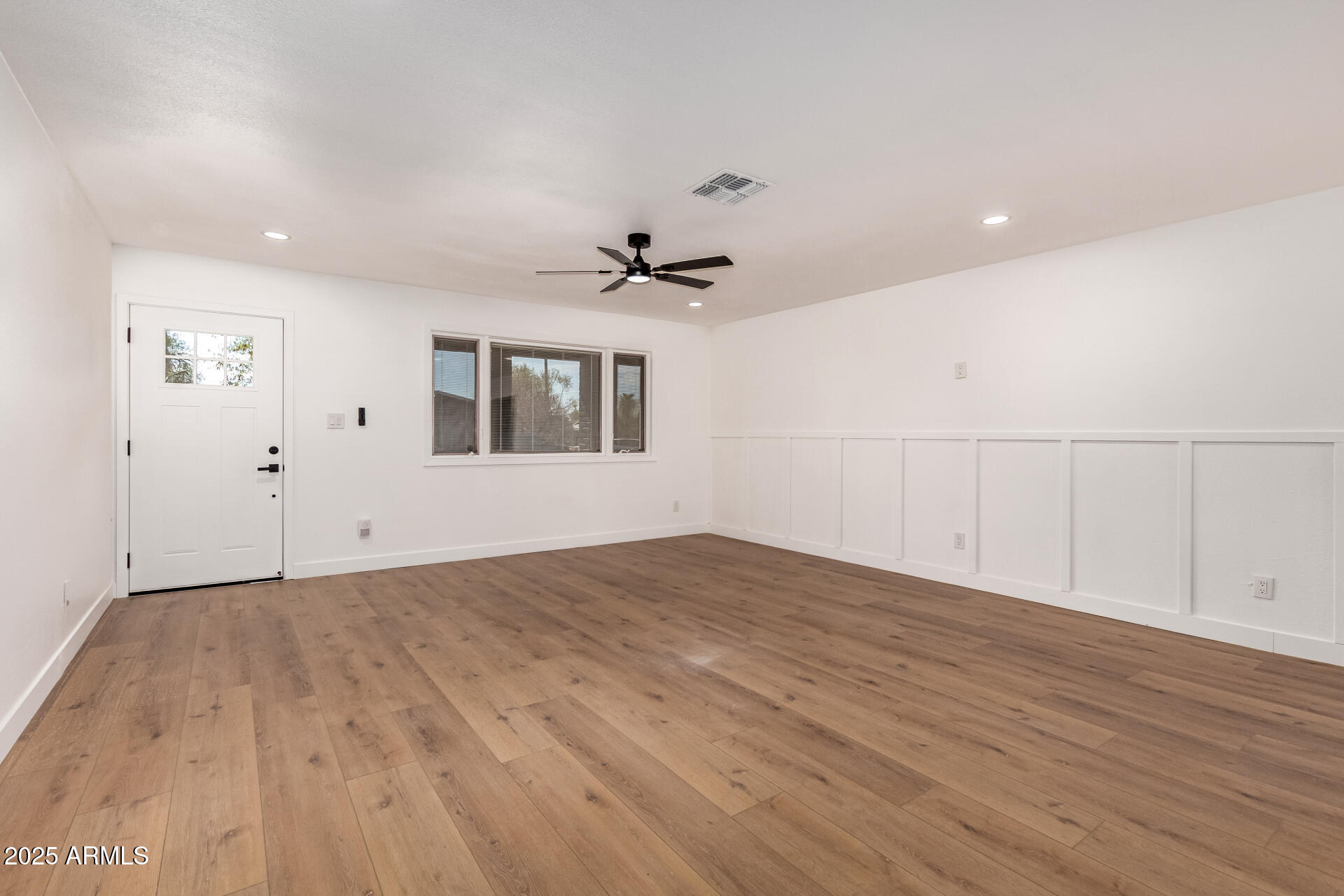 525 S VISALIA --