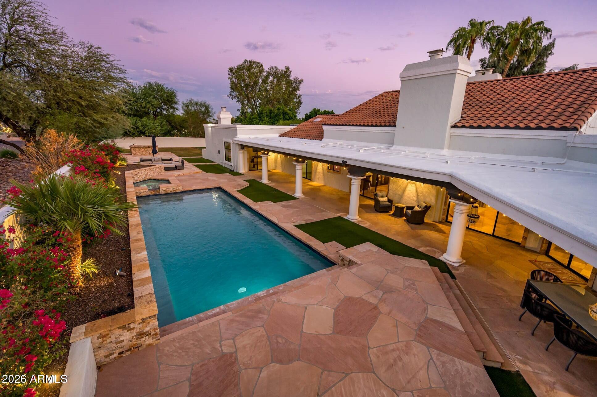 6332 E VISTA Drive