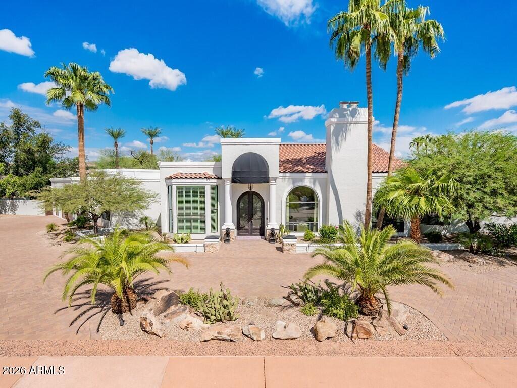 6332 E VISTA Drive