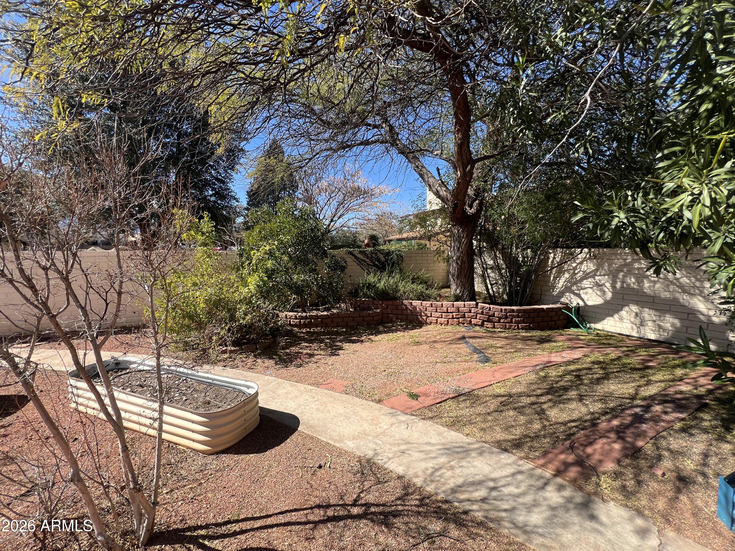 THE GREENWAYS UNIT 1 - Residential