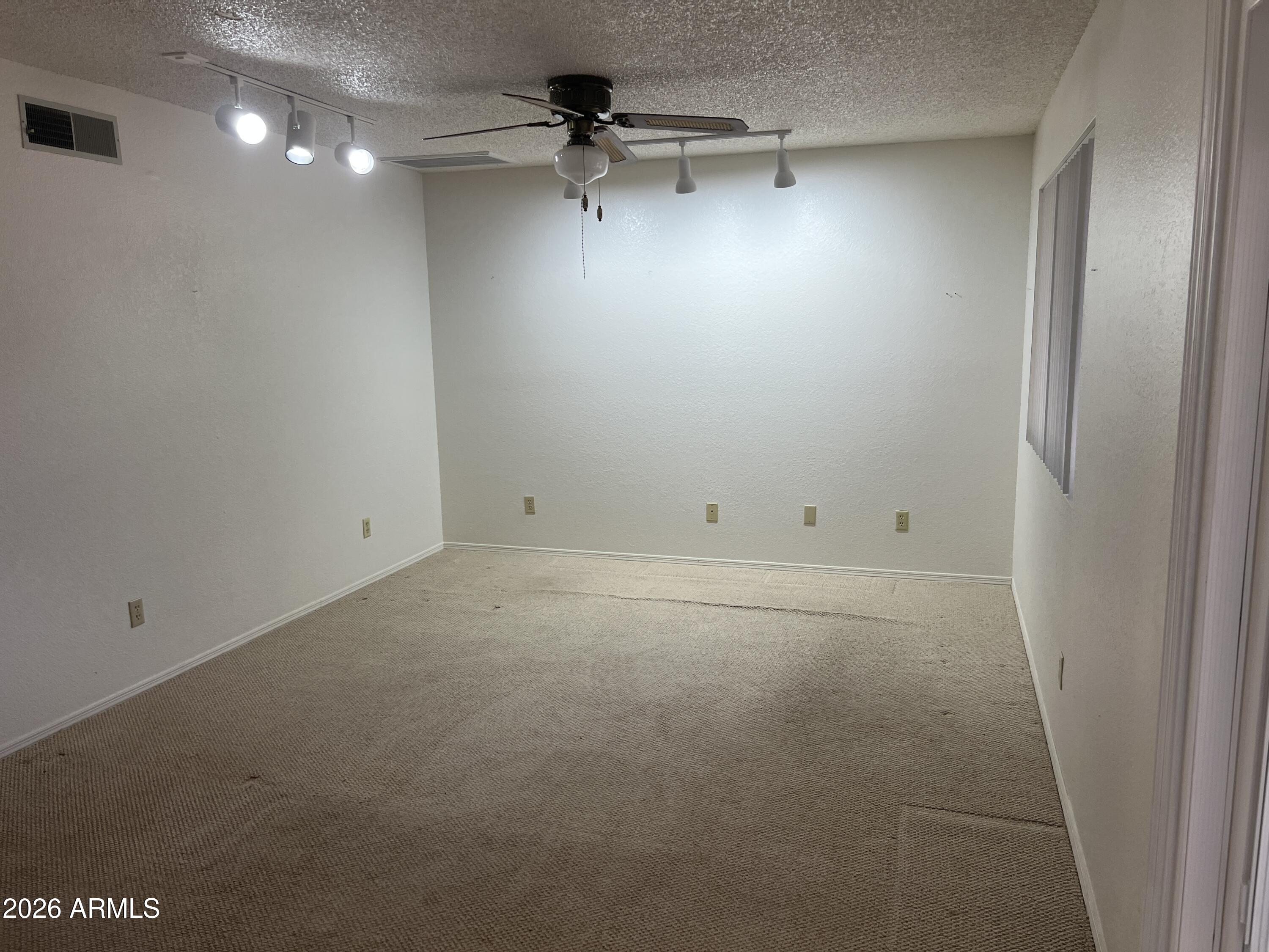 THE GREENWAYS UNIT 1 - Residential