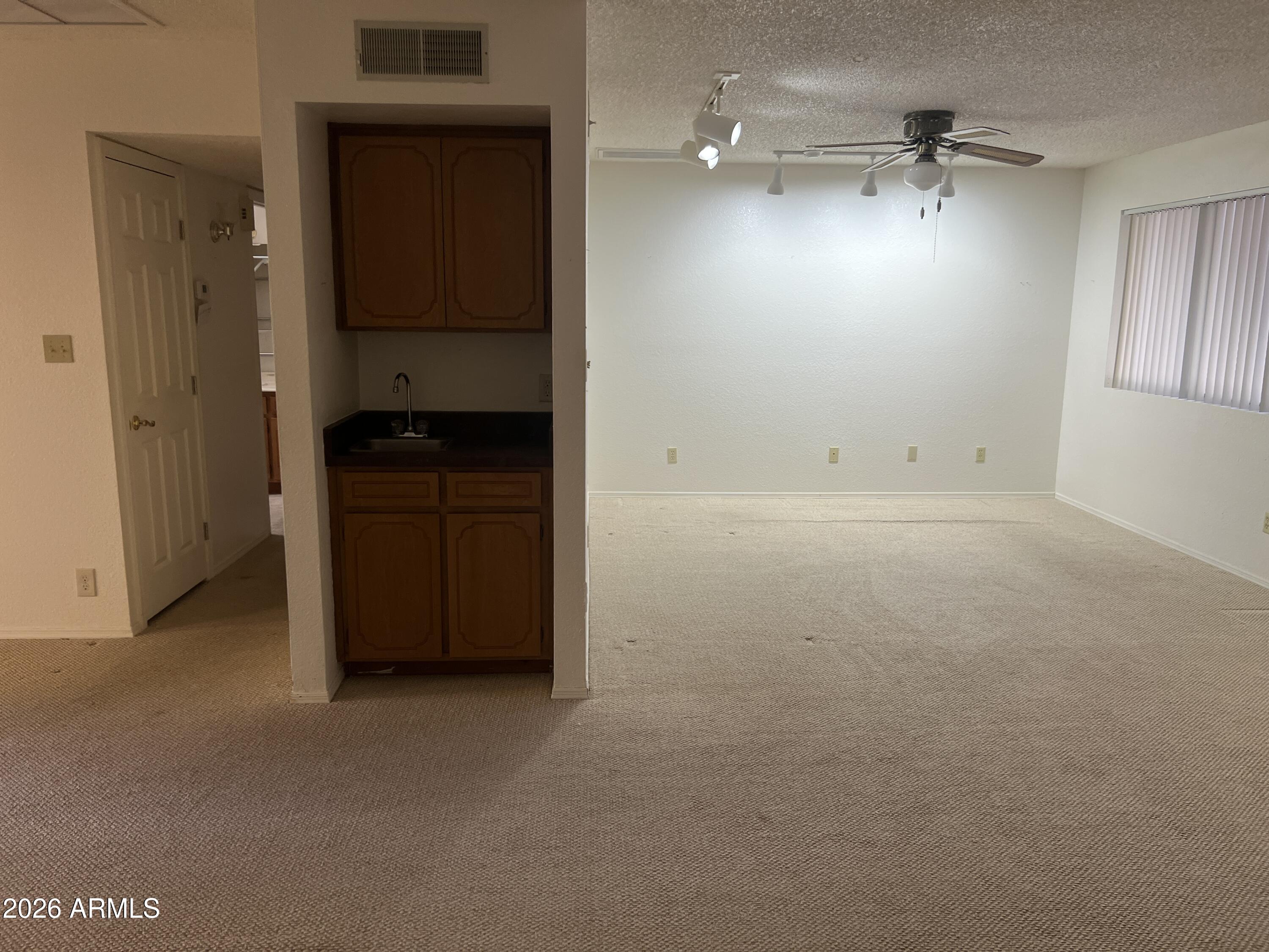 THE GREENWAYS UNIT 1 - Residential
