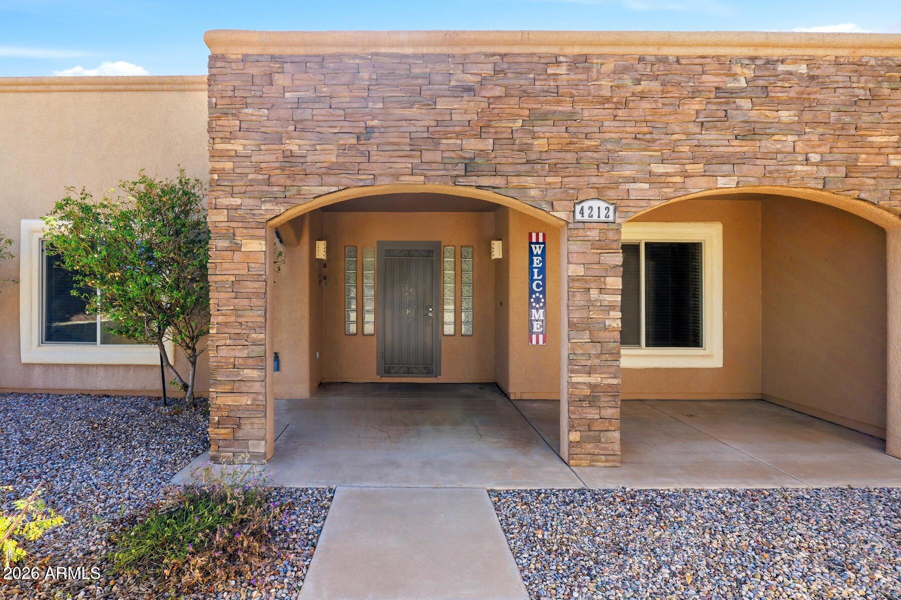 4212 S HACKBERRY Drive