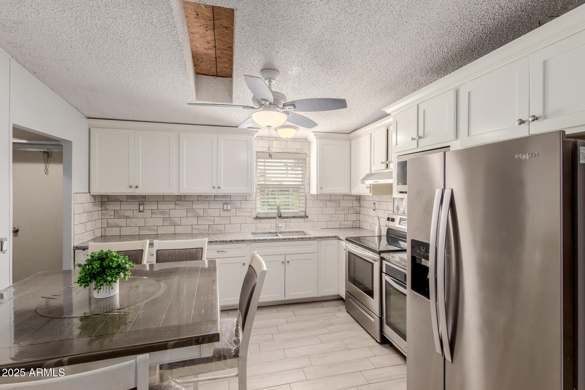 555 W WARNER Road 139