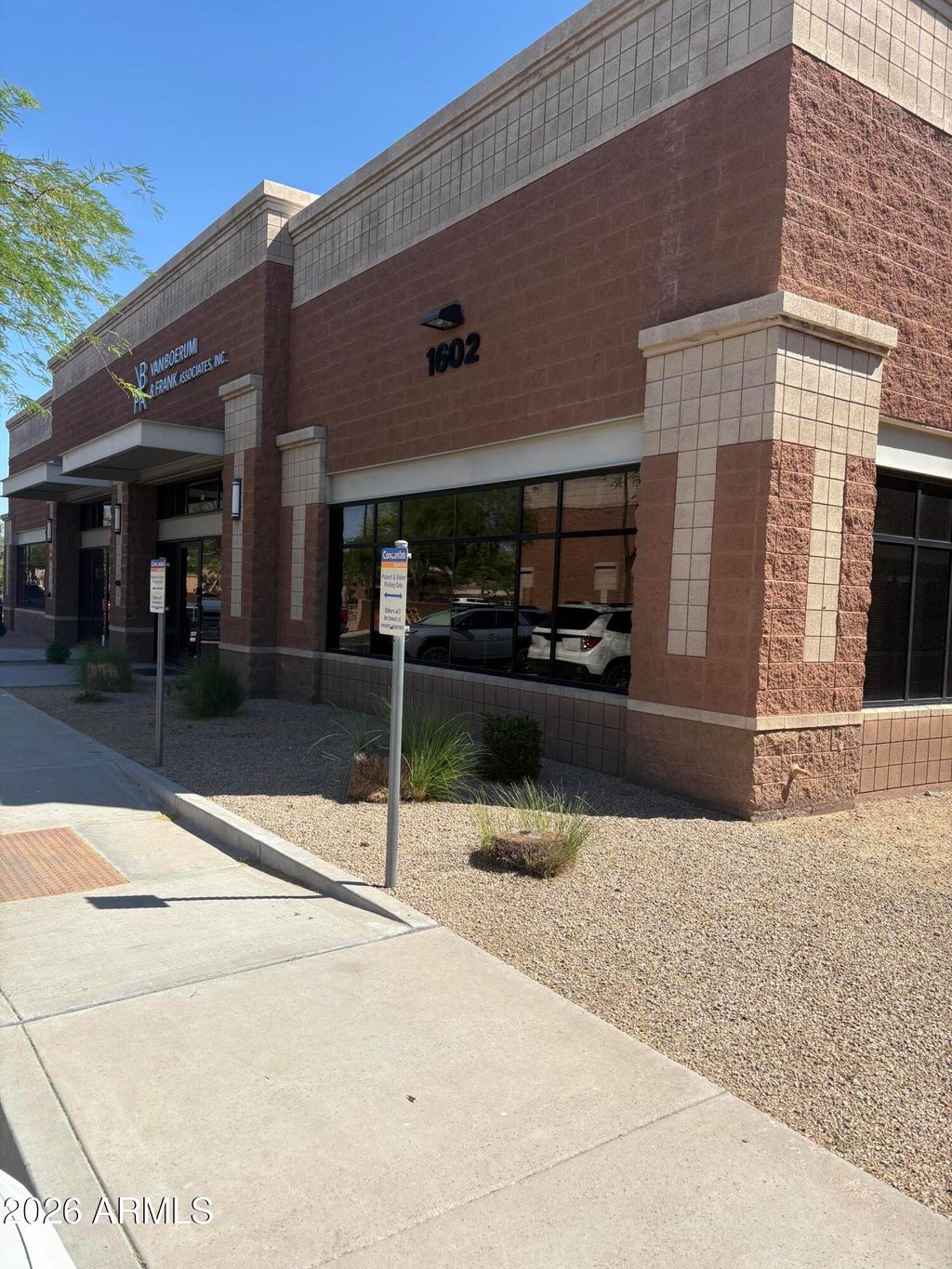 Photo of 1602 S Priest Drive, Tempe, AZ 85281 (MLS # 7013239)